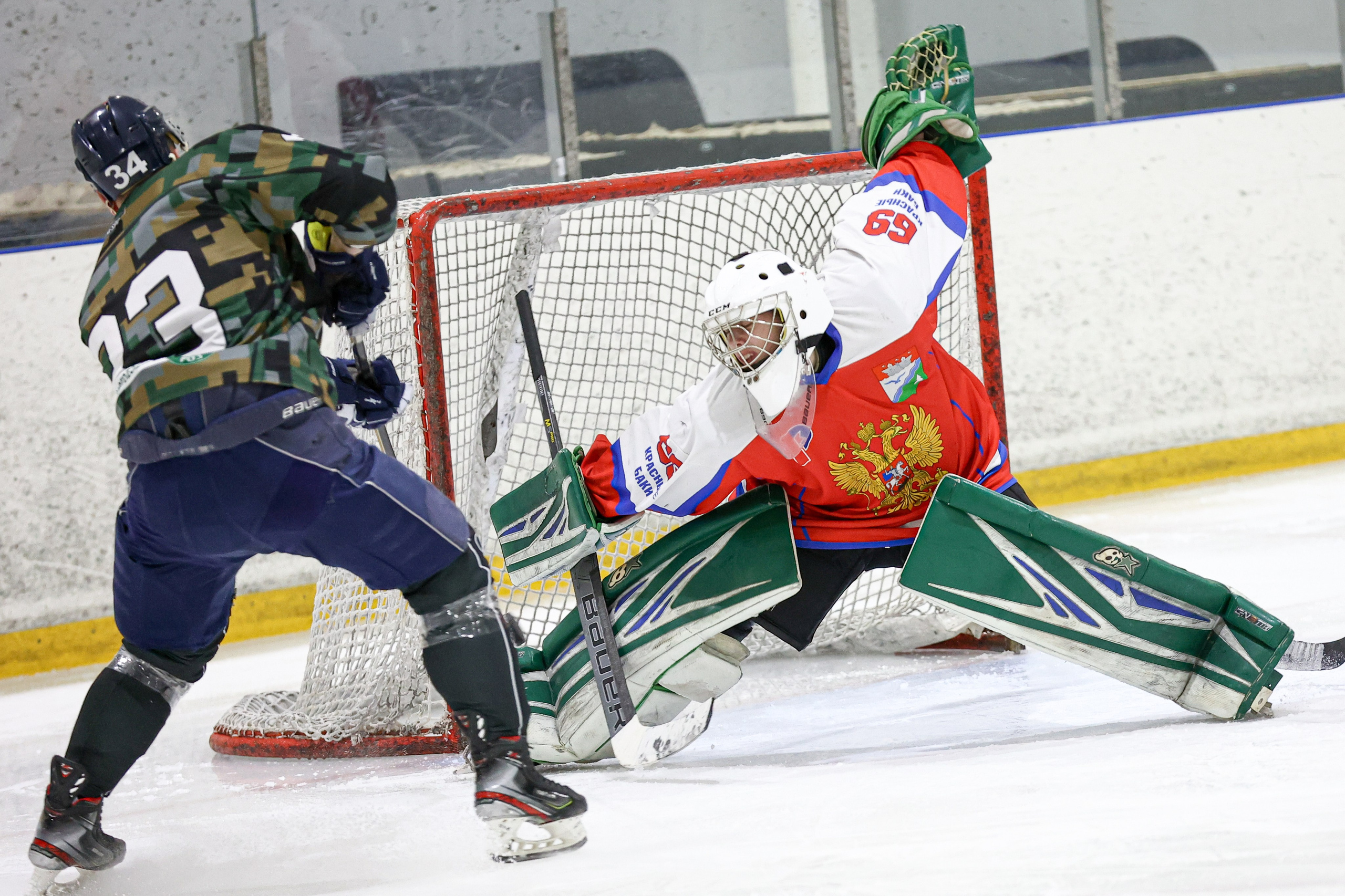 Хоккей. Спортивный фотограф Денис Веселов в Нижнем Новгороде