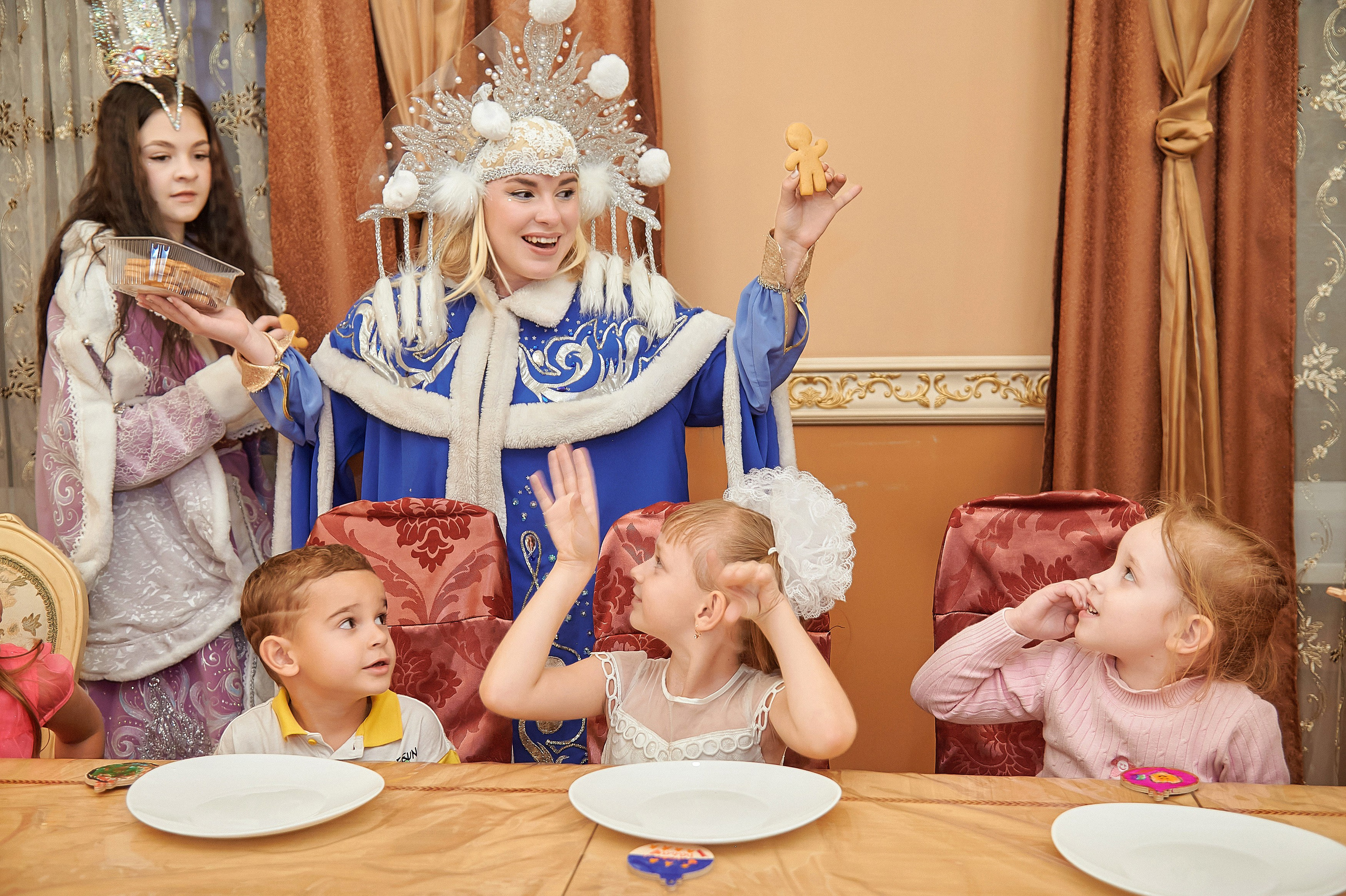 Портфолио репортажной фотосъёмки: Звёздный Дом Деда Мороза. Фотограф Яковлев Роман — Красноярск