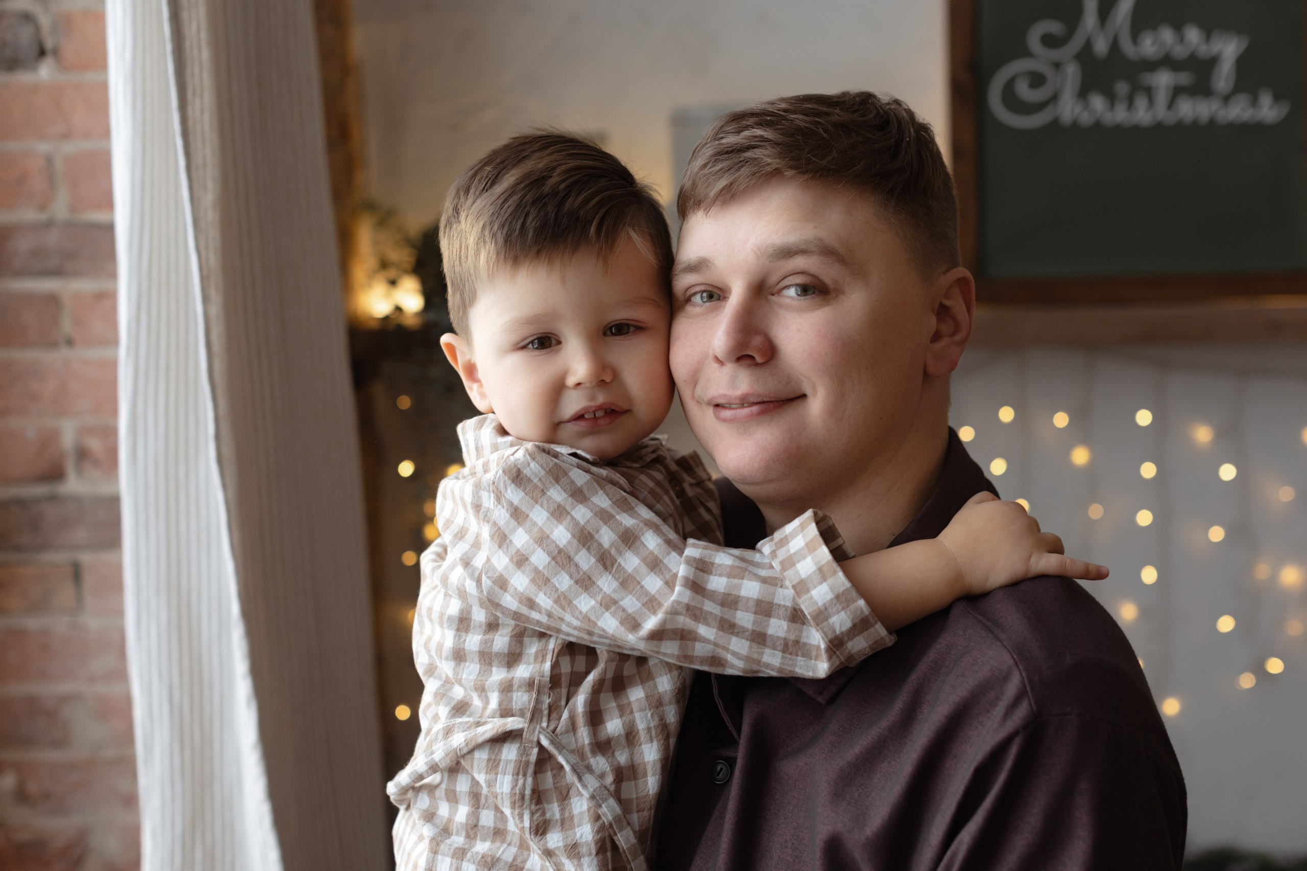 Новогодняя съемка в Историях (Большой зал). Фотограф беременности и новорожденных в Красноярске Вета Ланская