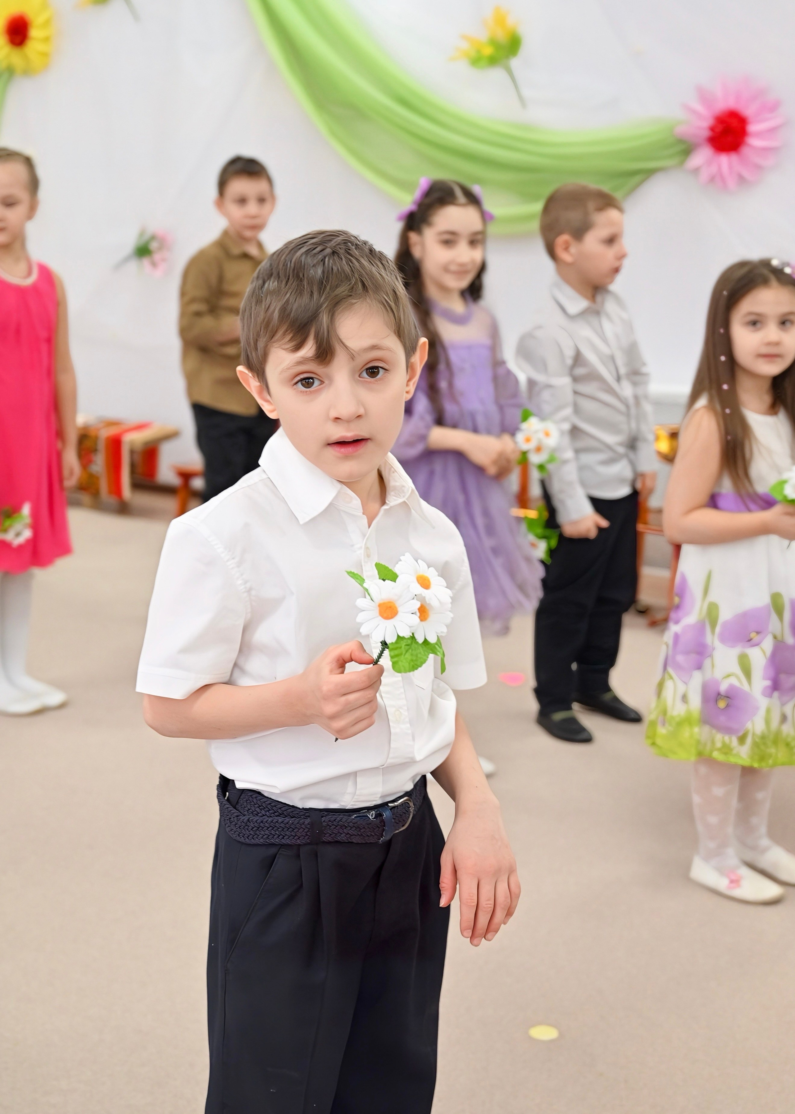 Праздник в группе Цветик семицветик. Семейный и детский фотограф Москва