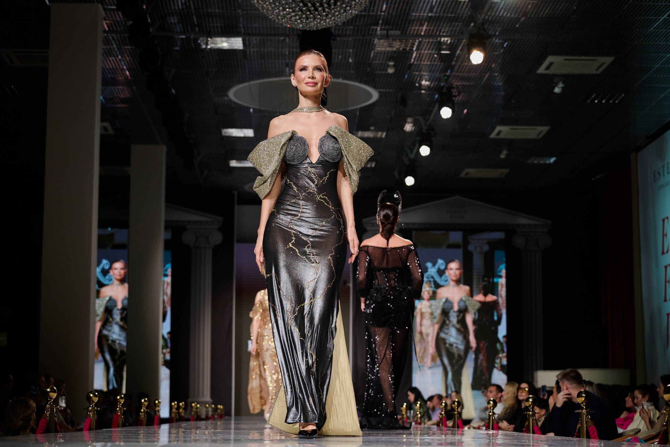 ESTET FASHION WEEK ВЕСНА — 2025. Фотограф Роман Адлер