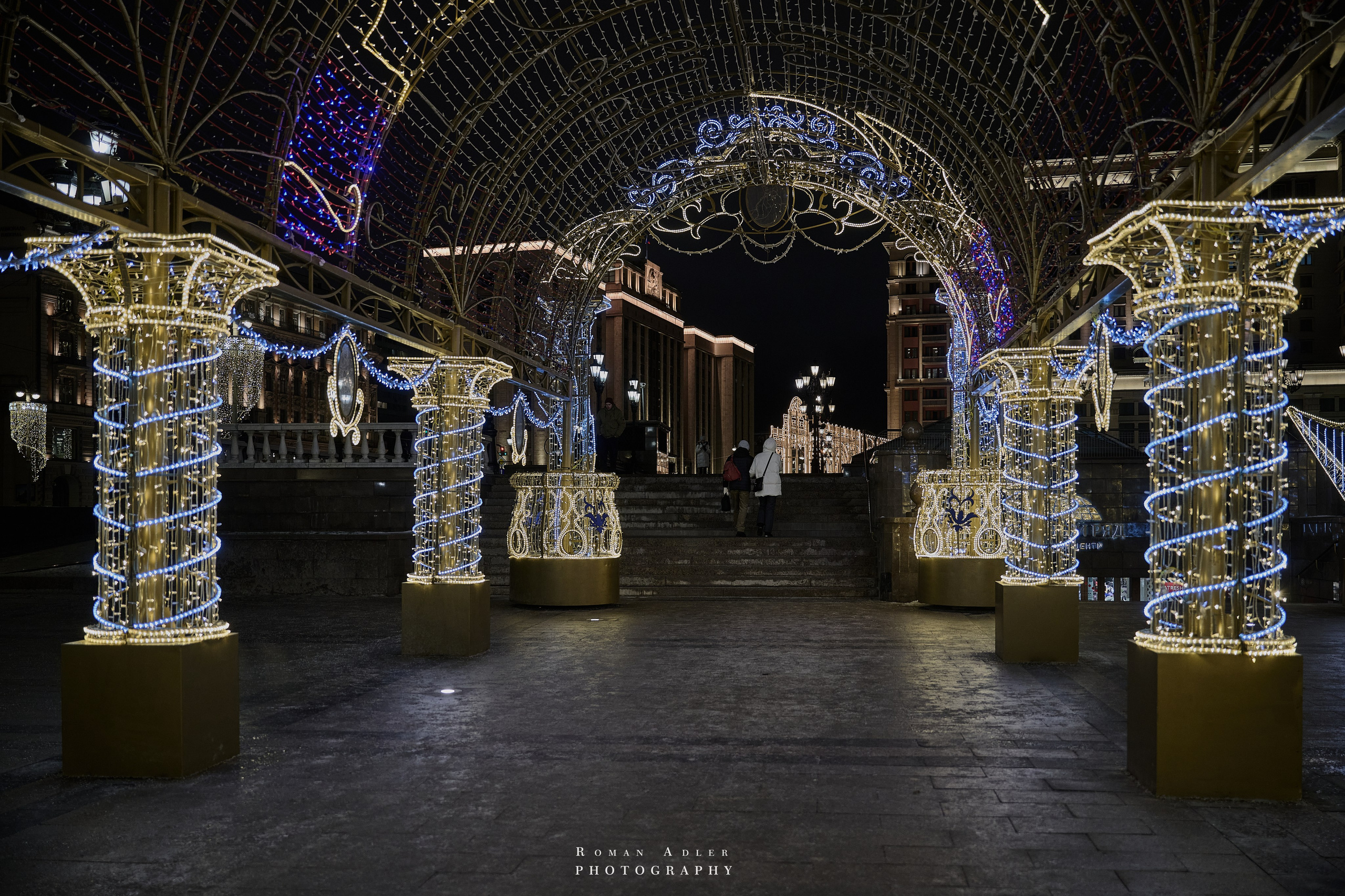 Новогодняя ночная Москва 2025. Фотограф Роман Адлер