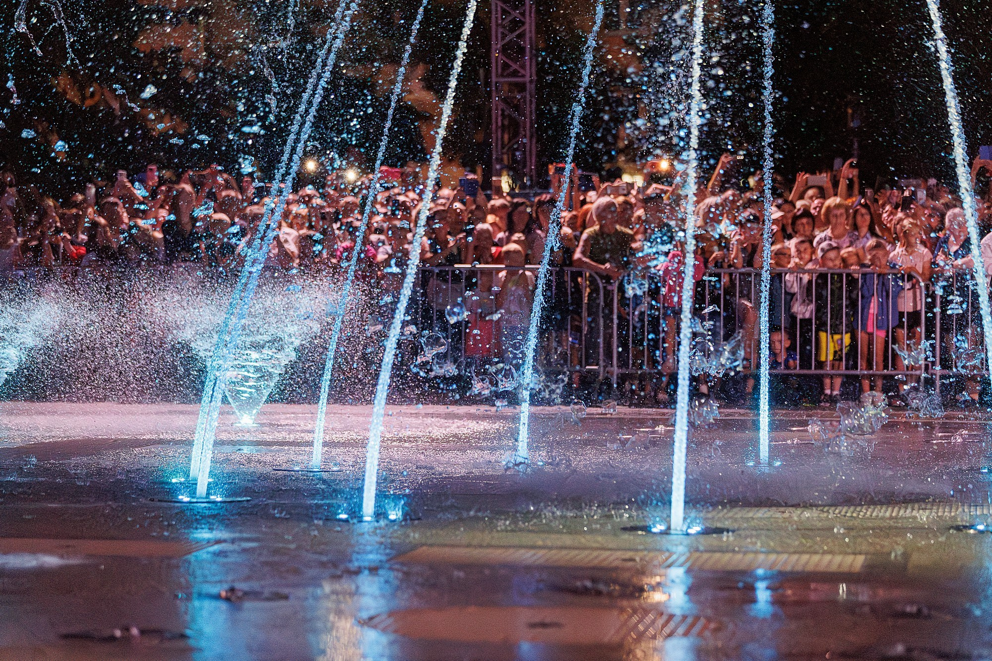 Открытие мультимедийного фонтана | СБЕР. Боченков Вадим | Фотограф в Пскове и Санкт-Петербурге