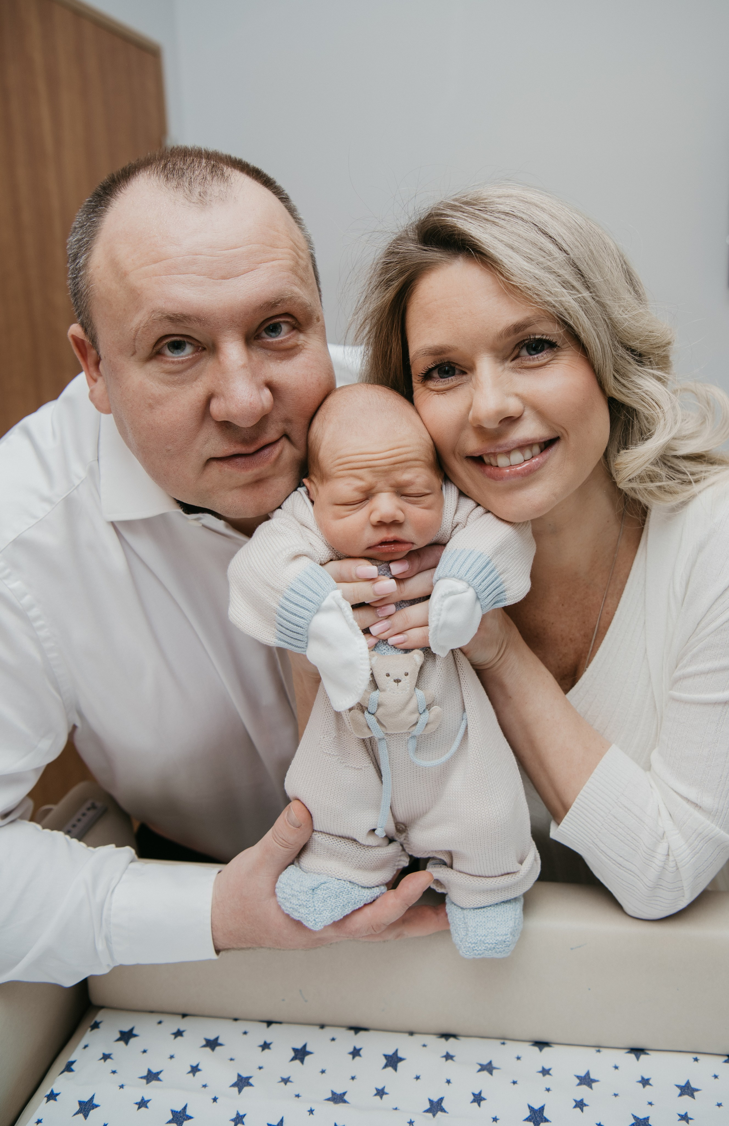 Выписка малыша. Мать и дитя в Лапино. Фотограф на выписку из роддома в Москве и МО