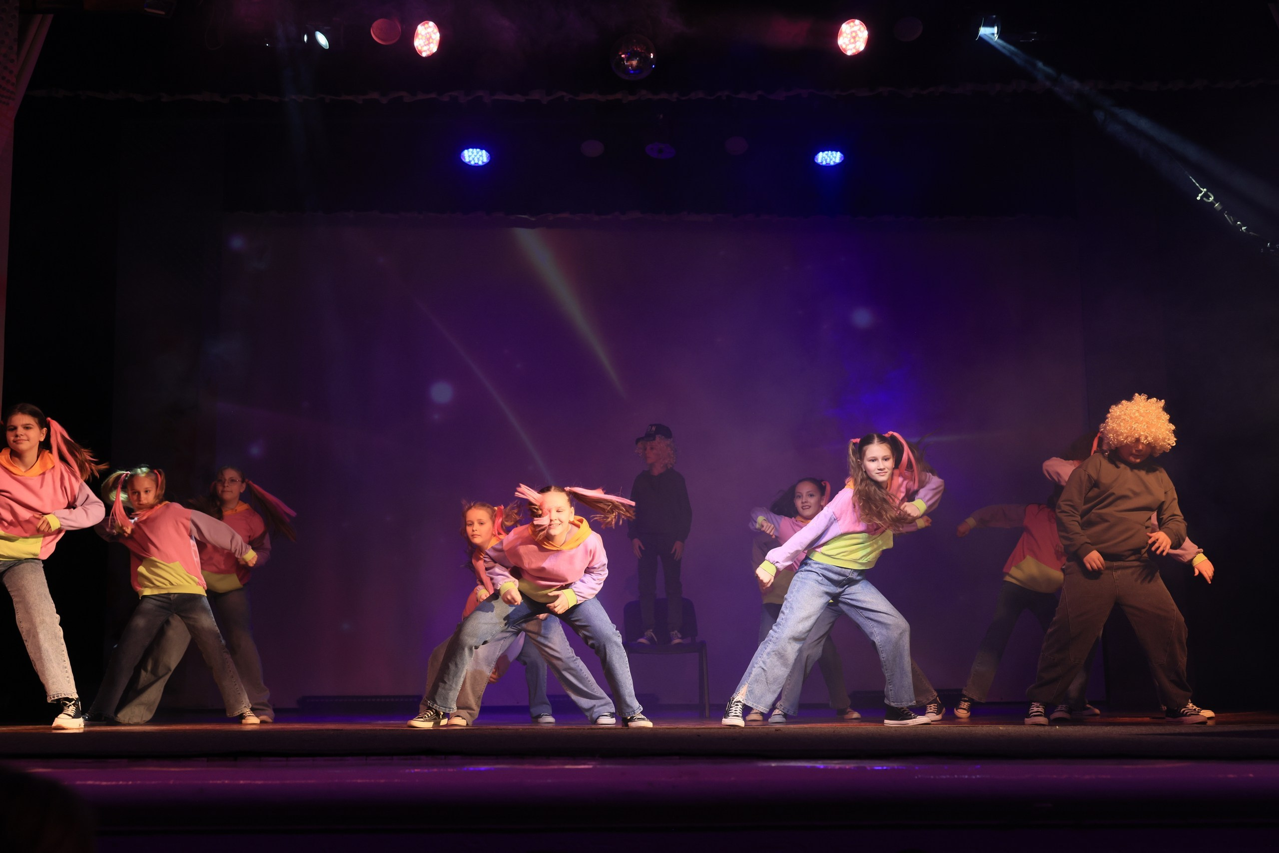 Концерт к 8 Марта в ДК «Металлург» г. Тула. Фотограф в Туле Крупский АнДРей. Фотостудия «КАДР71» в Туле