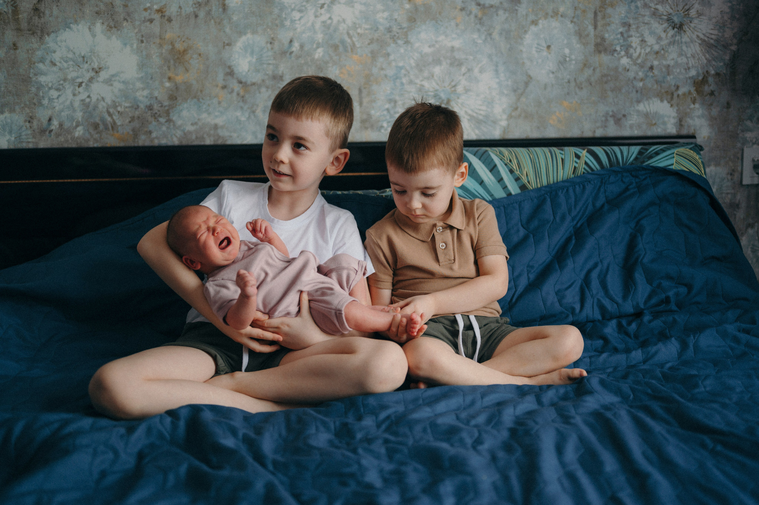 Два сыночка и лапочка дочка. Фотограф новорожденных и беременых в санкт-петербурге Юля Лампа