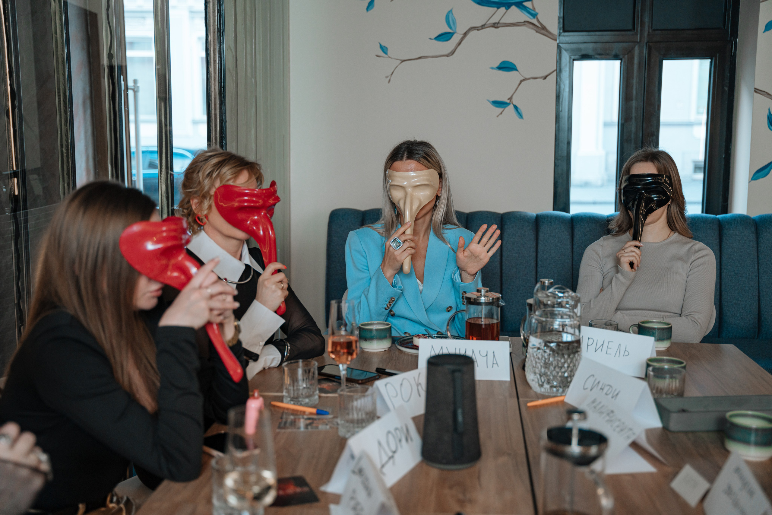 Мафия. Бар FINCH. ЖЕНСКИЙ КЛУБ LAXMI. Портретный фотограф в Санкт-Петербурге Дмитриева Наталия