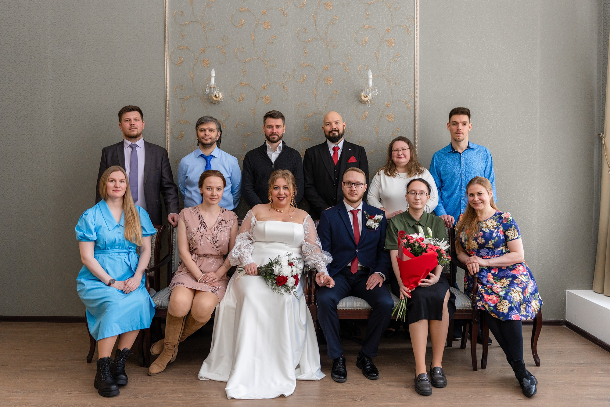 фото с гостями в загсе красногвардейского района