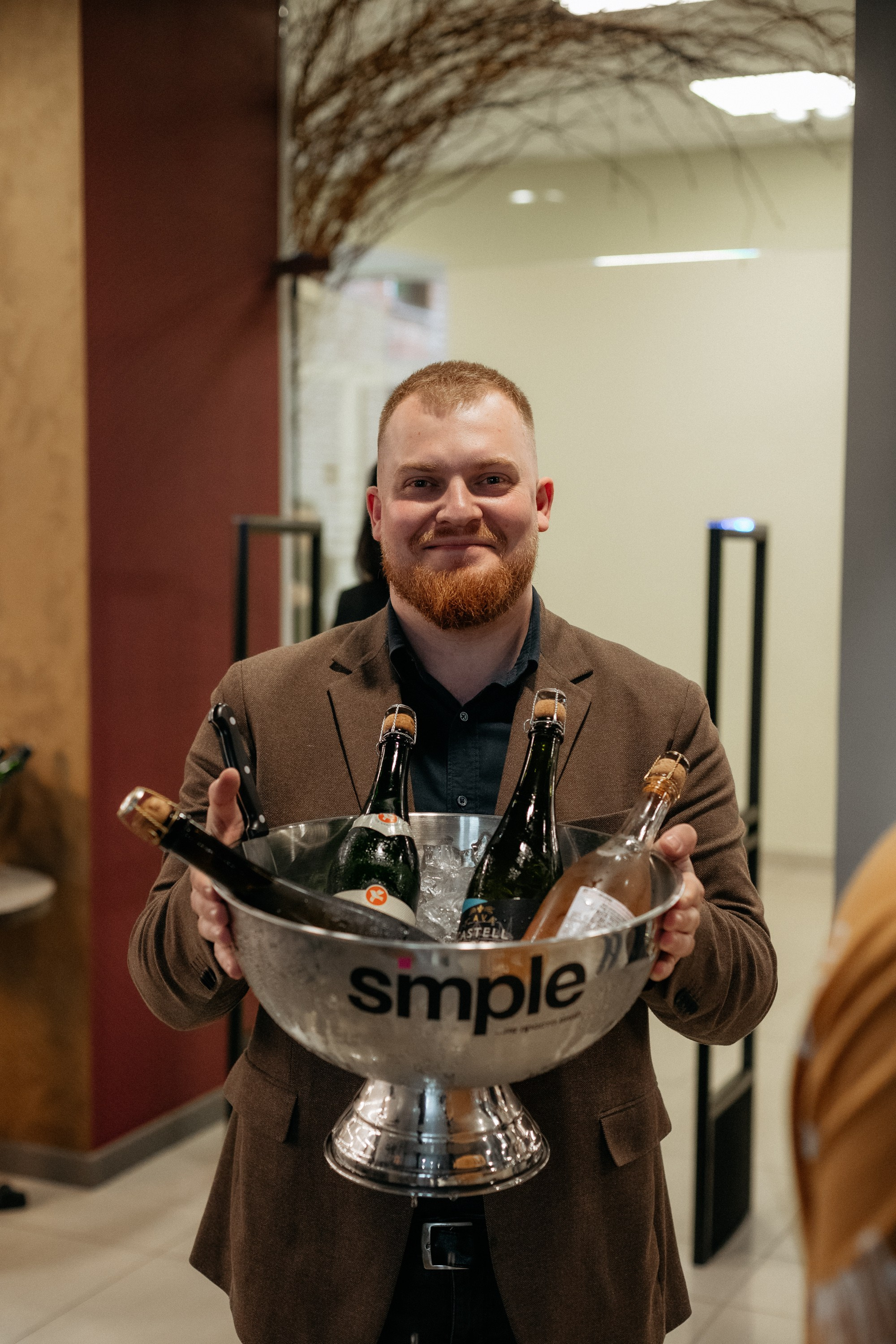 BY SIMPLE ВИНОТЕКА — ОТКРЫТИЕ. СВОИ. ФОТООТЧЕТЫ-СОБЫТИЯ-МЕСТА