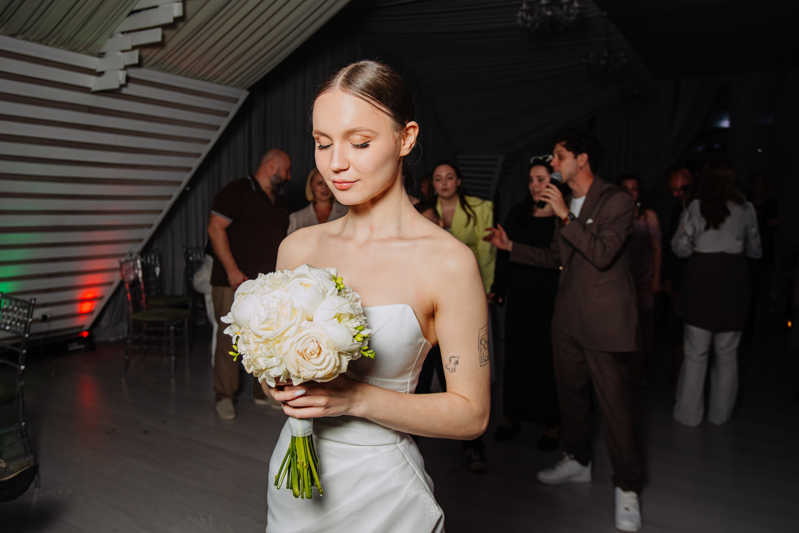 НА БЕРЕГУ НЕБА