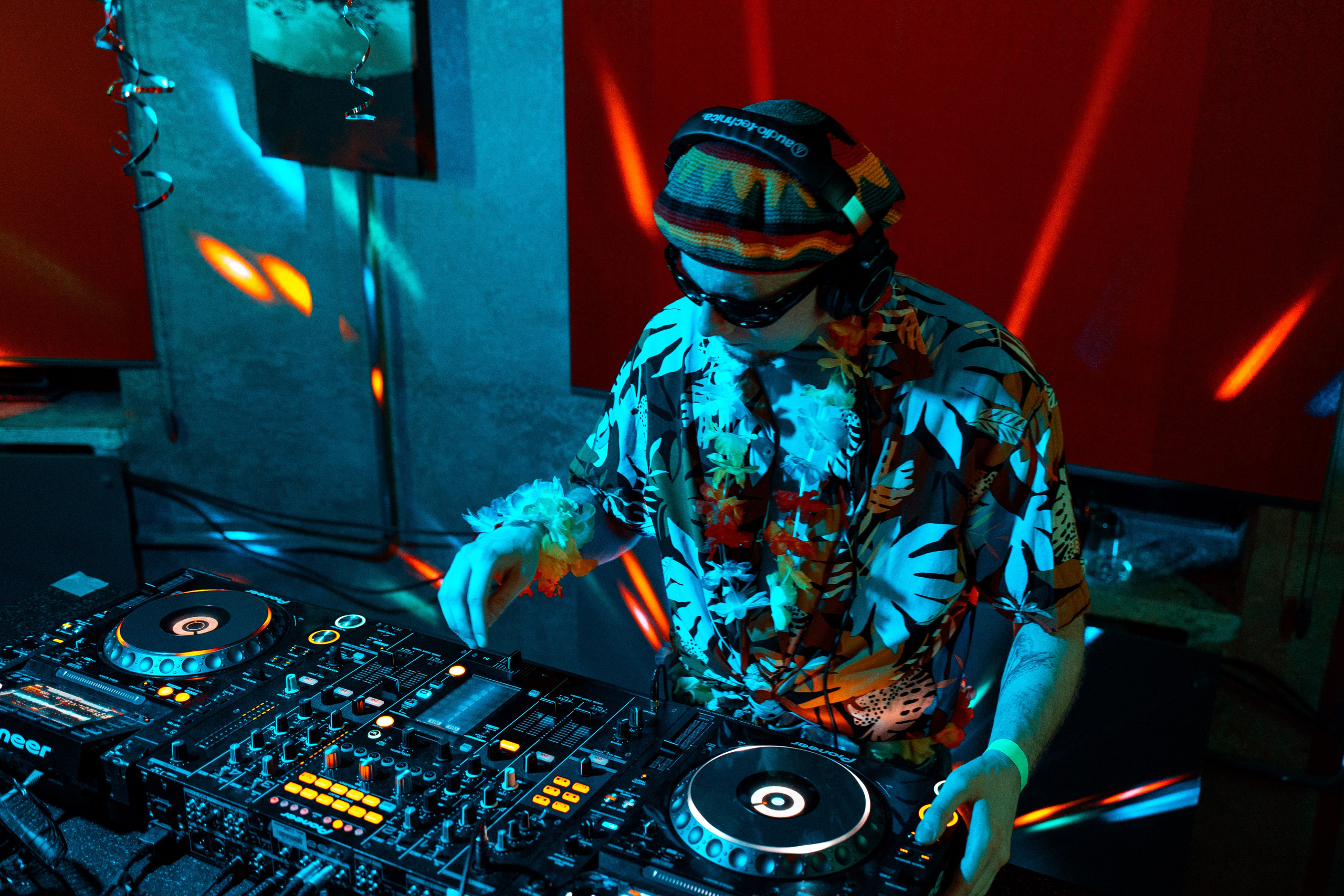 SBROD 009: ЧАЙ С ТОРТИКОМ. SBROD