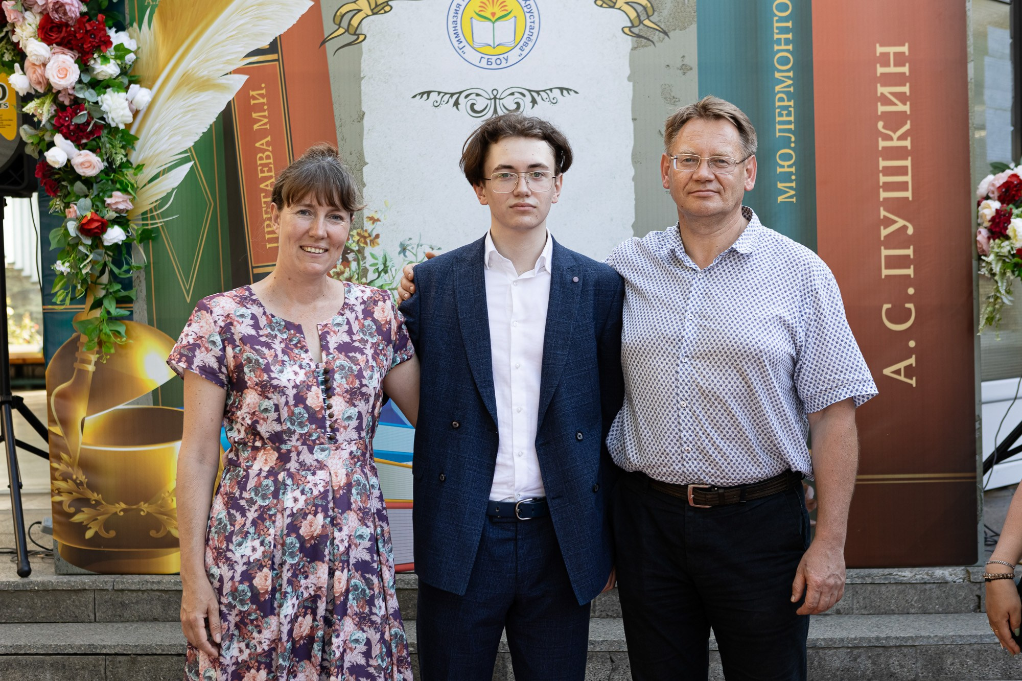 Фотосъёмка выпускного в школе. Свадебный фотограф, фотосъемка в Крыму, Севастополе, Симферополе, Ялте