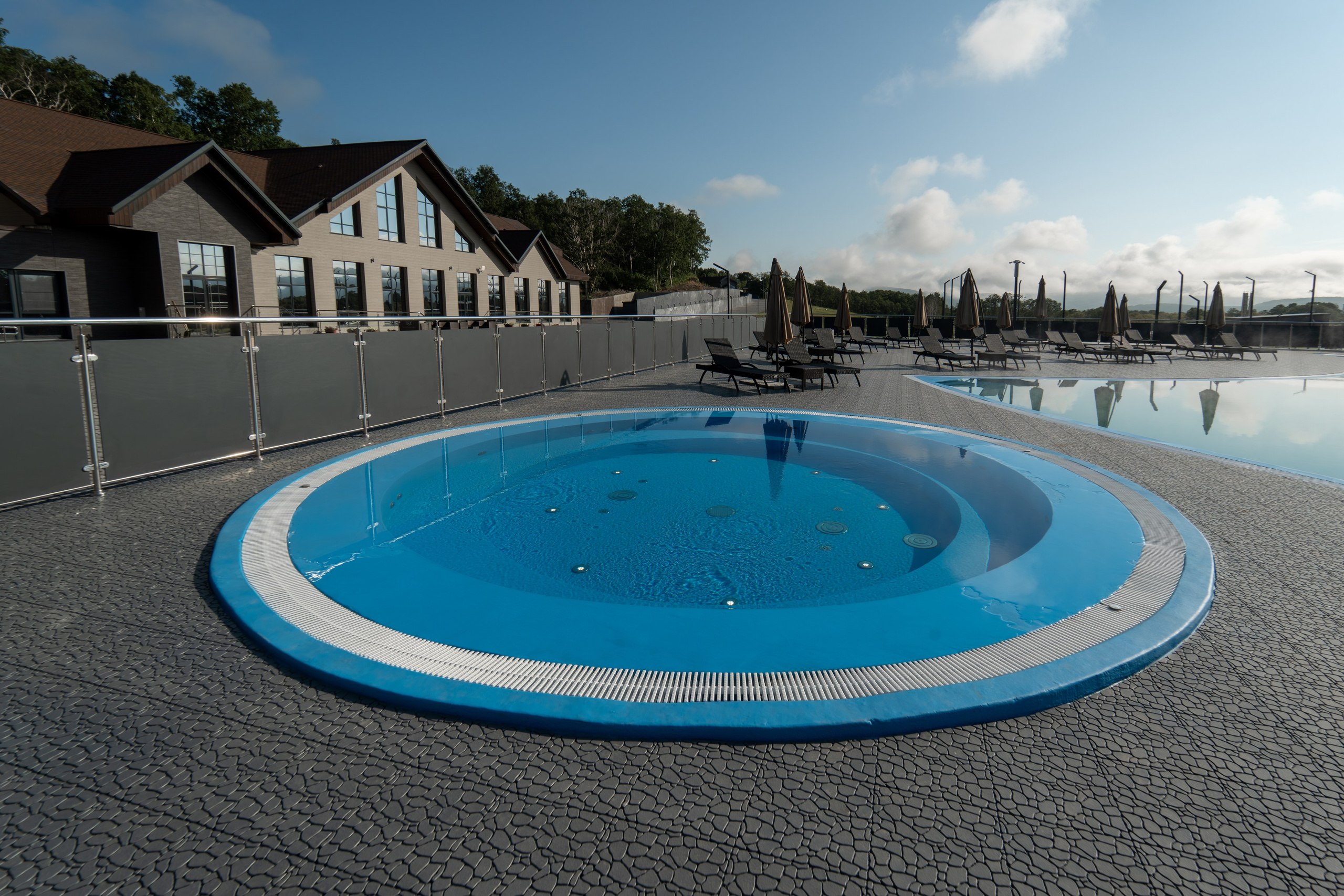 Экстерьер Kamchatka Chalet. Репортажный фотограф в Красной Поляне и Сочи Павлюченко Екатерина