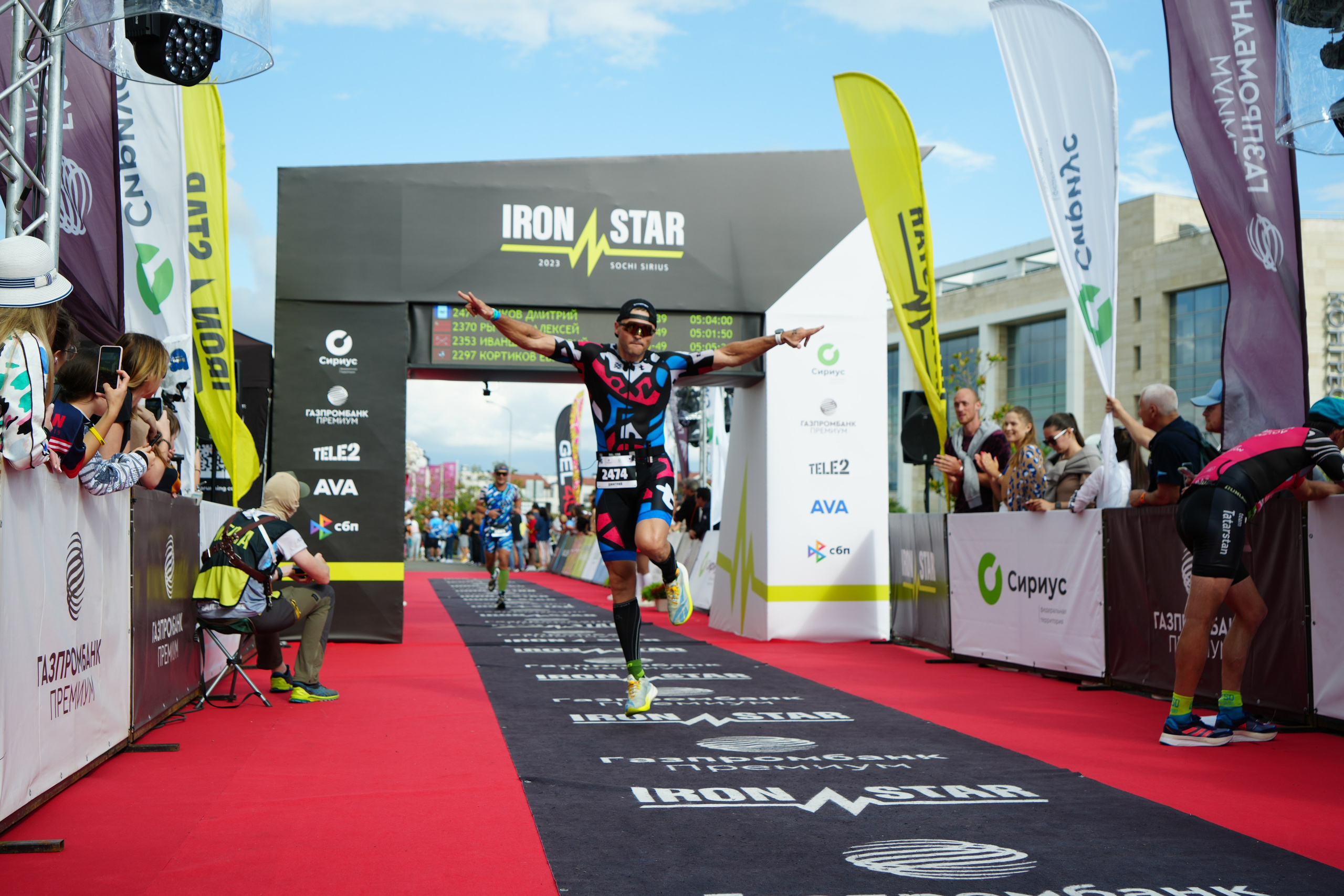 Фотоотчет партнерской интеграции для компании TELE2 на фестивале Ironstar. Репортажный фотограф в Красной Поляне и Сочи Павлюченко Екатерина