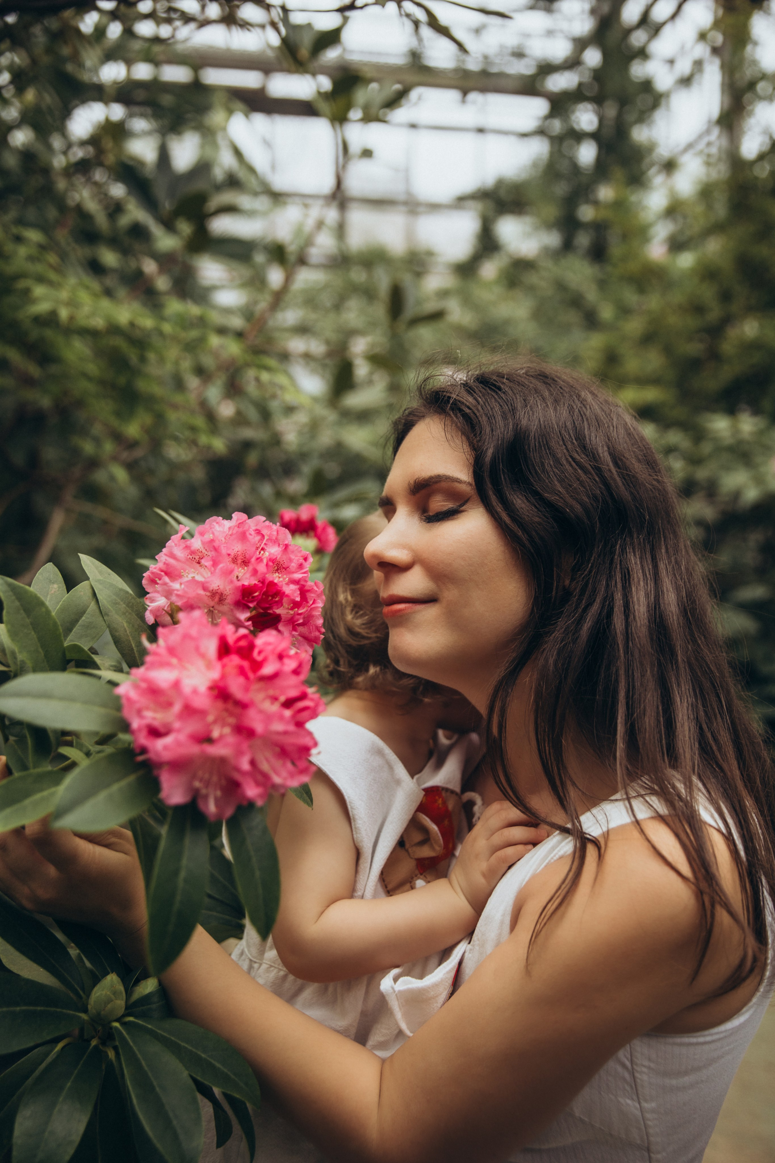 Мама и дочь оранжерея. Свадебный и семейный фотограф Москва и Московская область