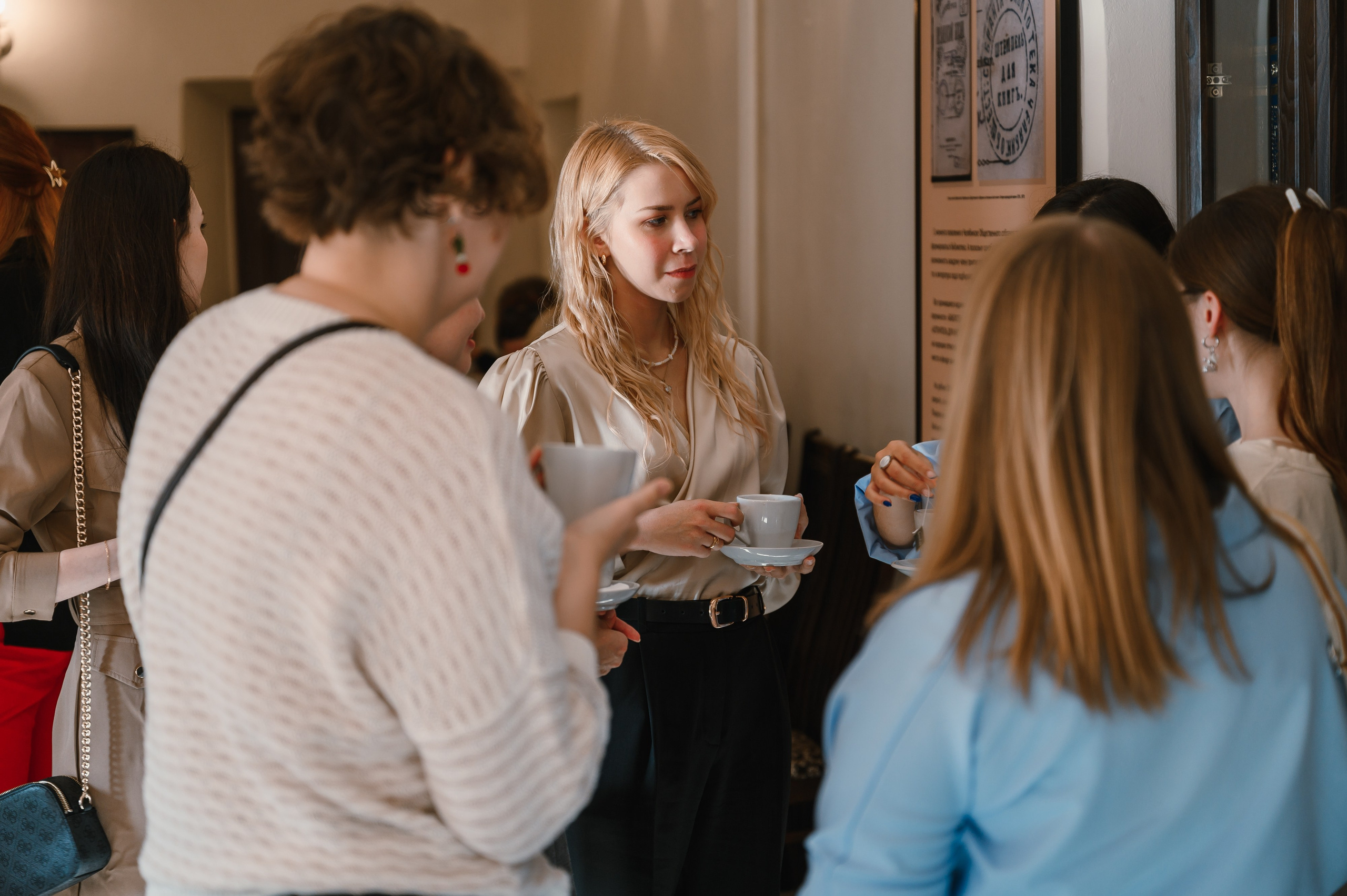 «Евгений Онегин»: лекция в особняке. Wedding and family photographer USA