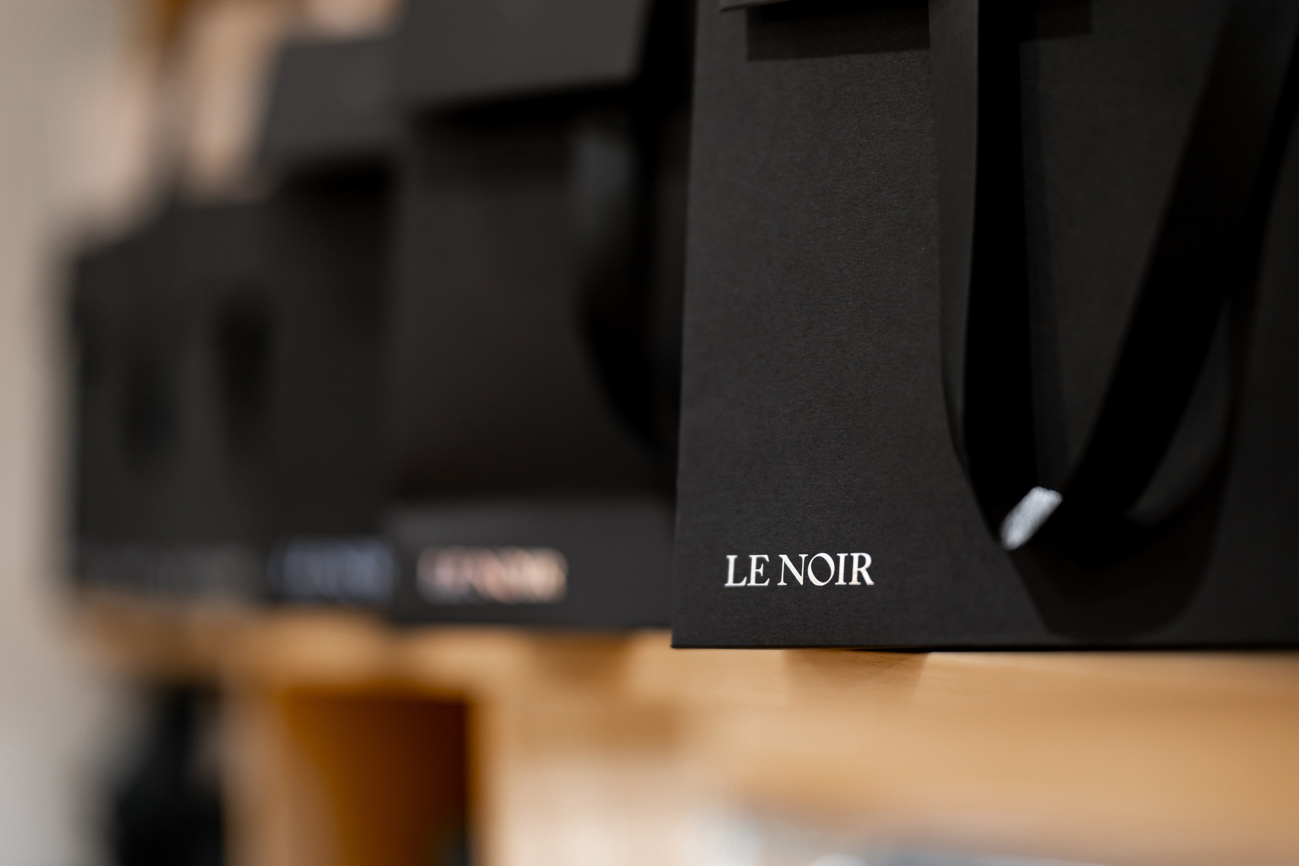 Le Noir. Главная