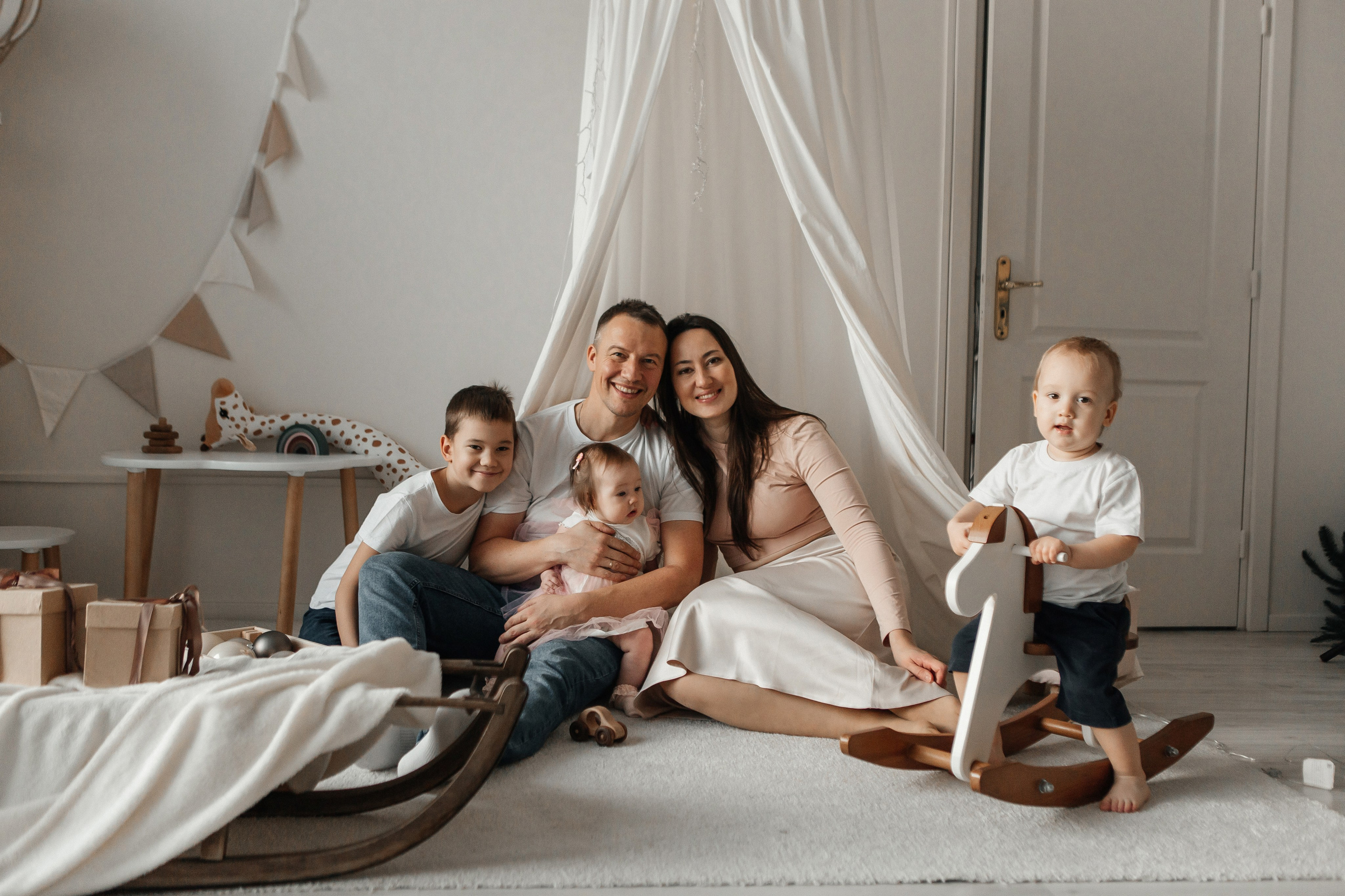 Юрий, Елена, Илья, Ярослав и Мелания. Накануне Нового года. Семейный фотограф в Калининграде Анастасия Юрина