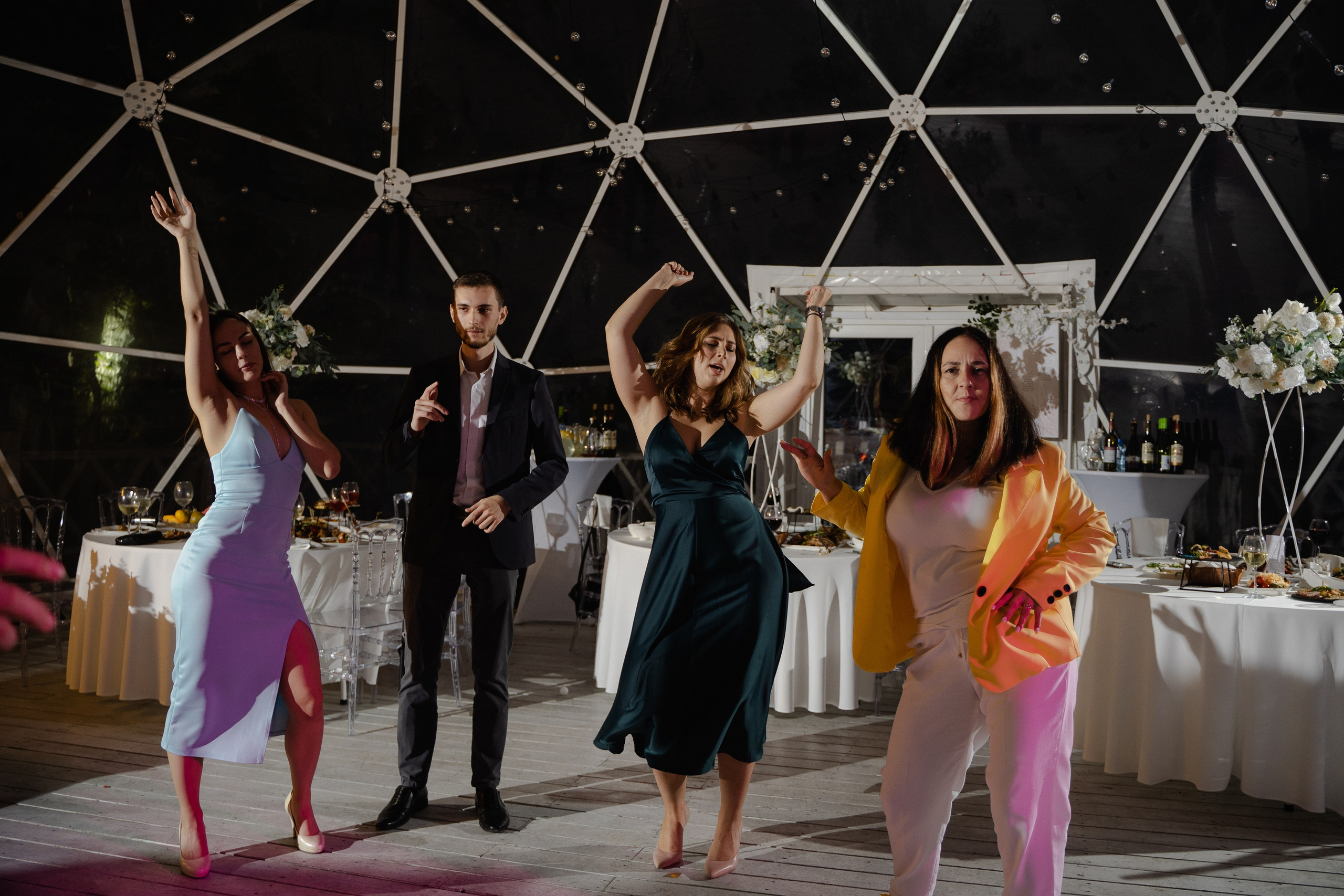 Ксения и Василий. Хвоя. Фотограф Аля Овчарова