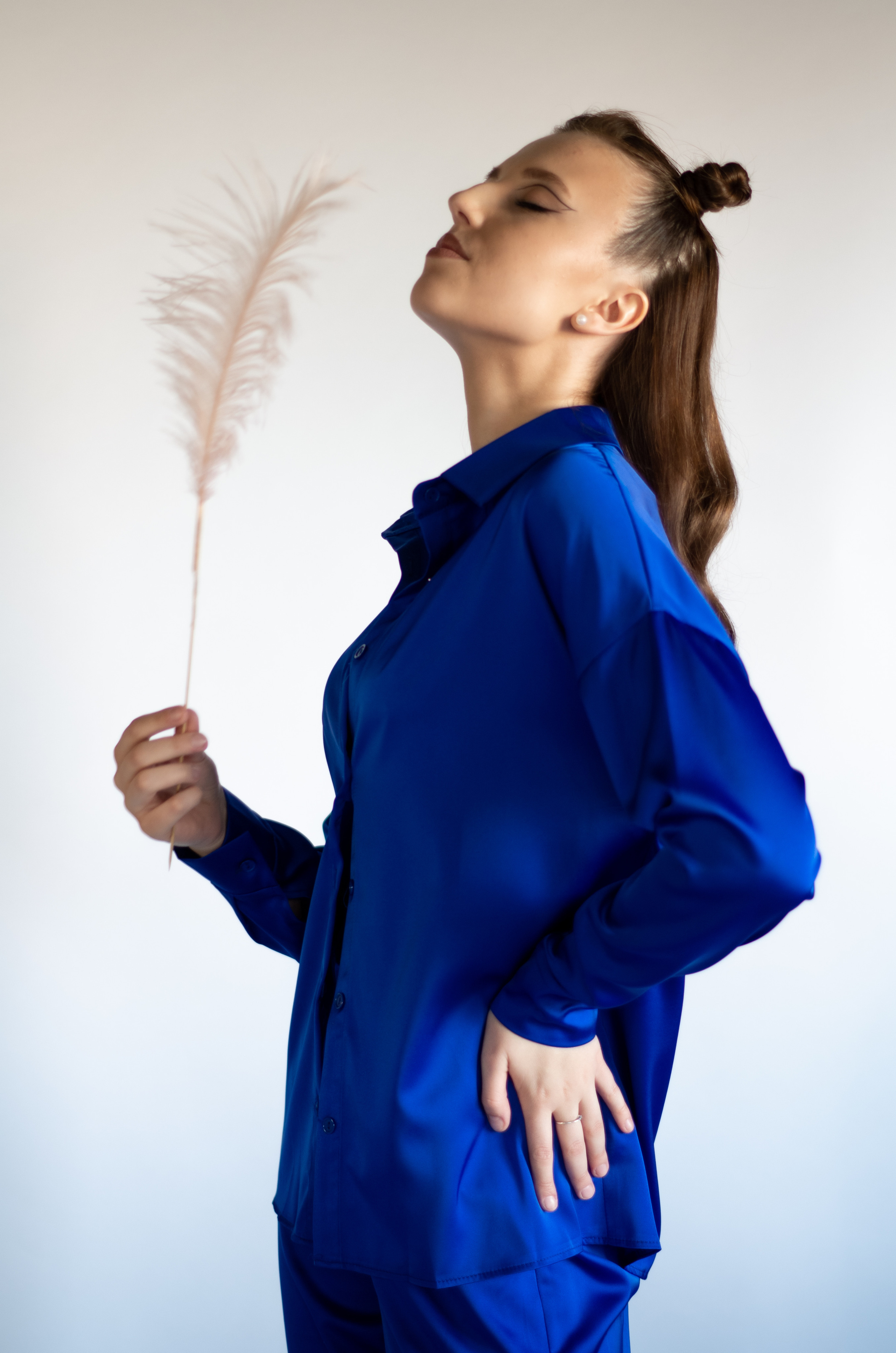 Женский портрет: classic. Фотограф Марина Доглядная Челябинск фотосессии с лошадьми, мотоциклами