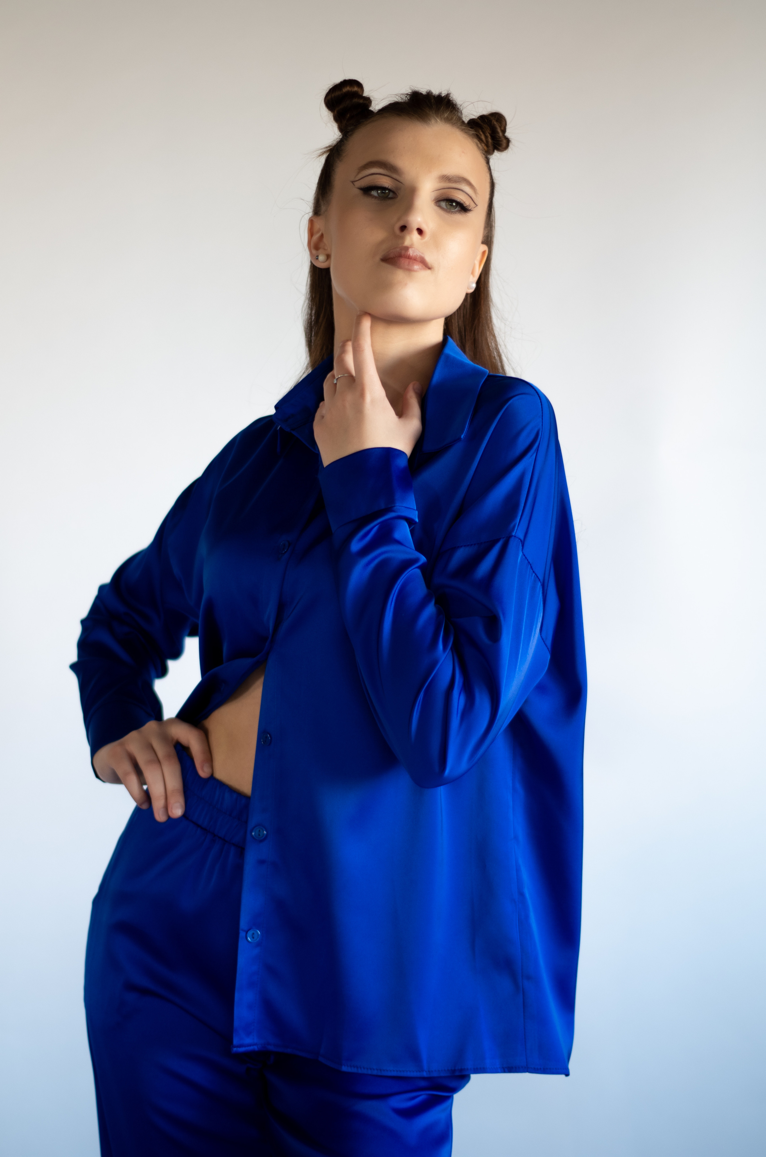 Женский портрет: classic. Фотограф Марина Доглядная Челябинск фотосессии с лошадьми, мотоциклами