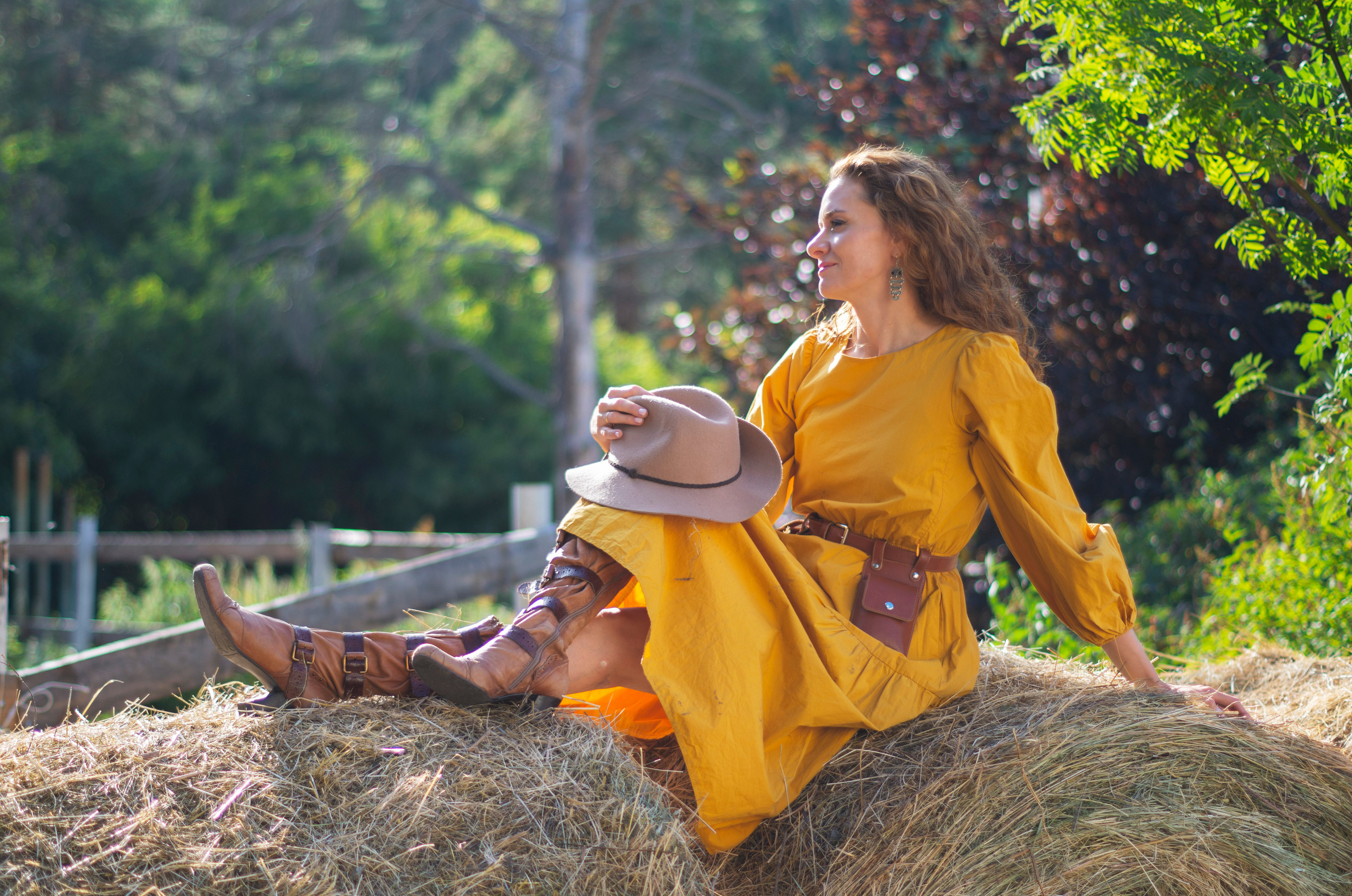 Женский портрет: classic. Фотограф Марина Доглядная Челябинск фотосессии с лошадьми, мотоциклами