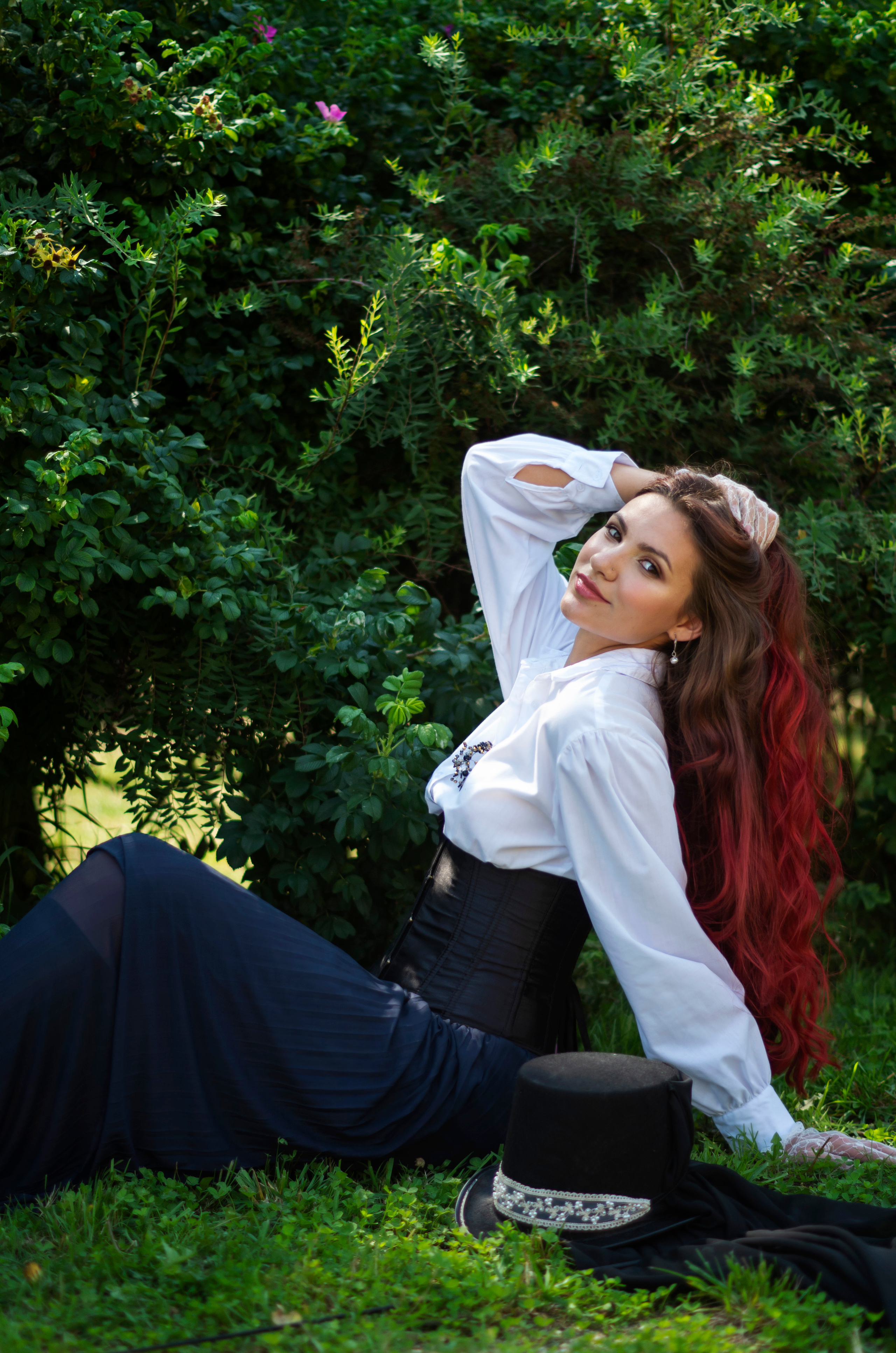 Женский портрет: classic. Фотограф Марина Доглядная Челябинск фотосессии с лошадьми, мотоциклами