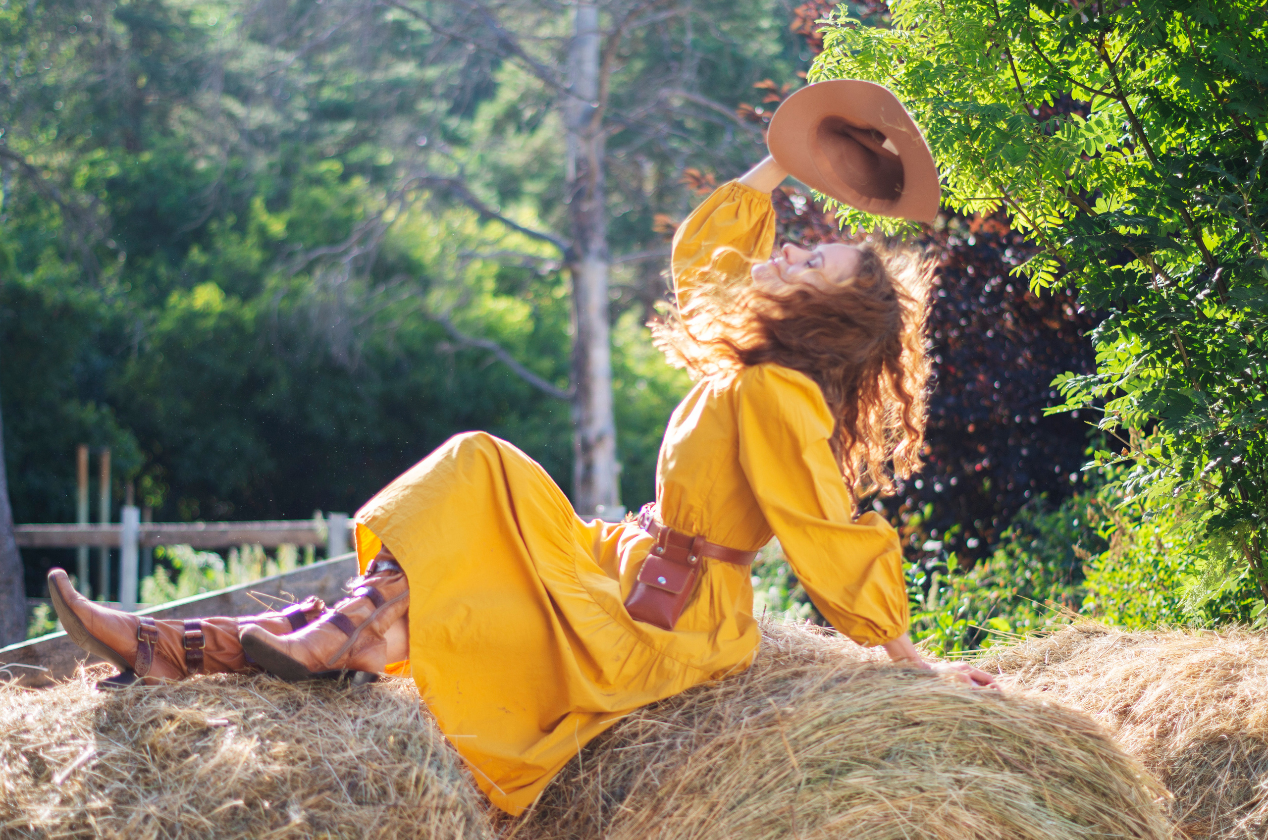 Женский портрет: classic. Фотограф Марина Доглядная Челябинск фотосессии с лошадьми, мотоциклами