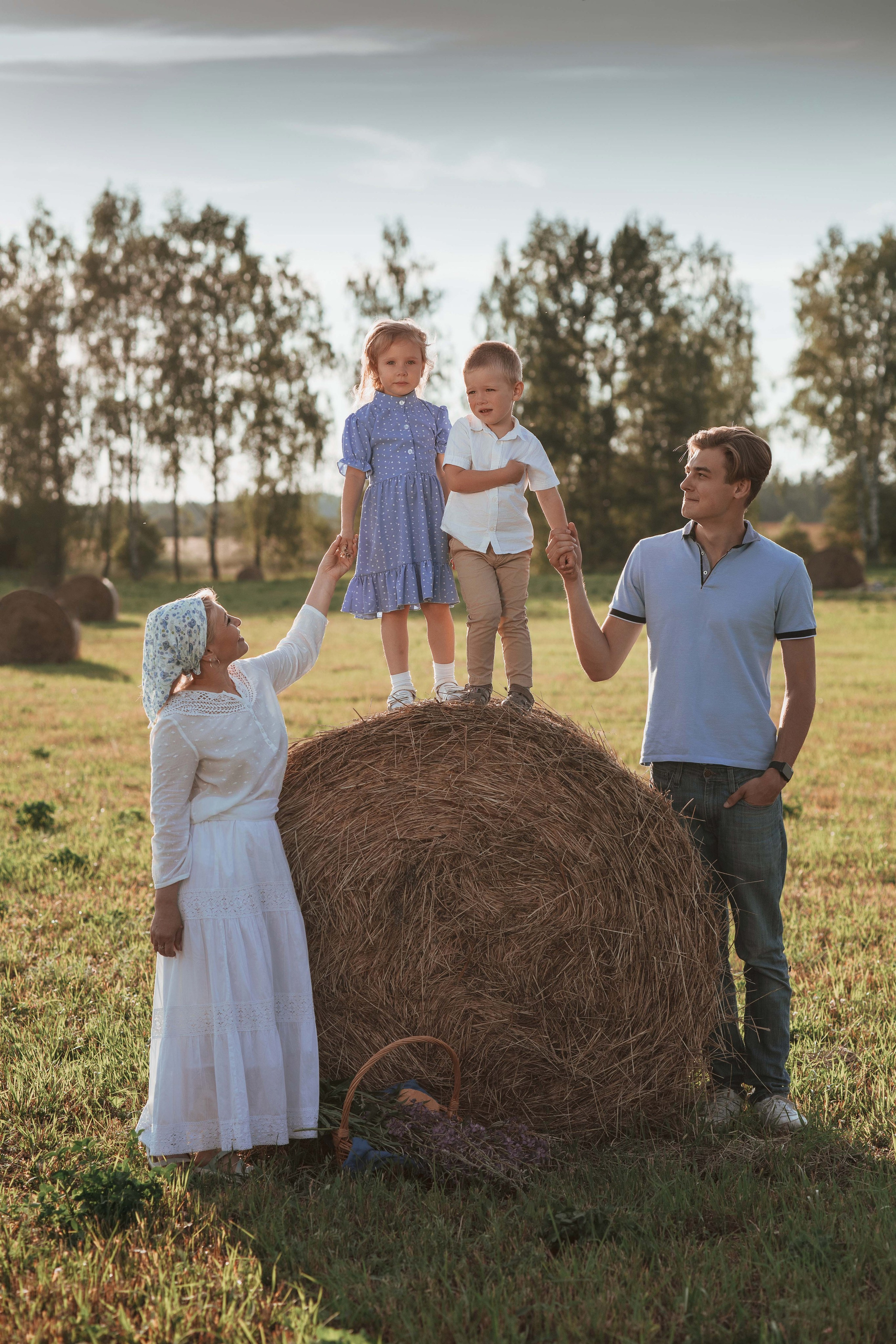 Прогулка в поле. Фотограф в Москве Мухина Ирина