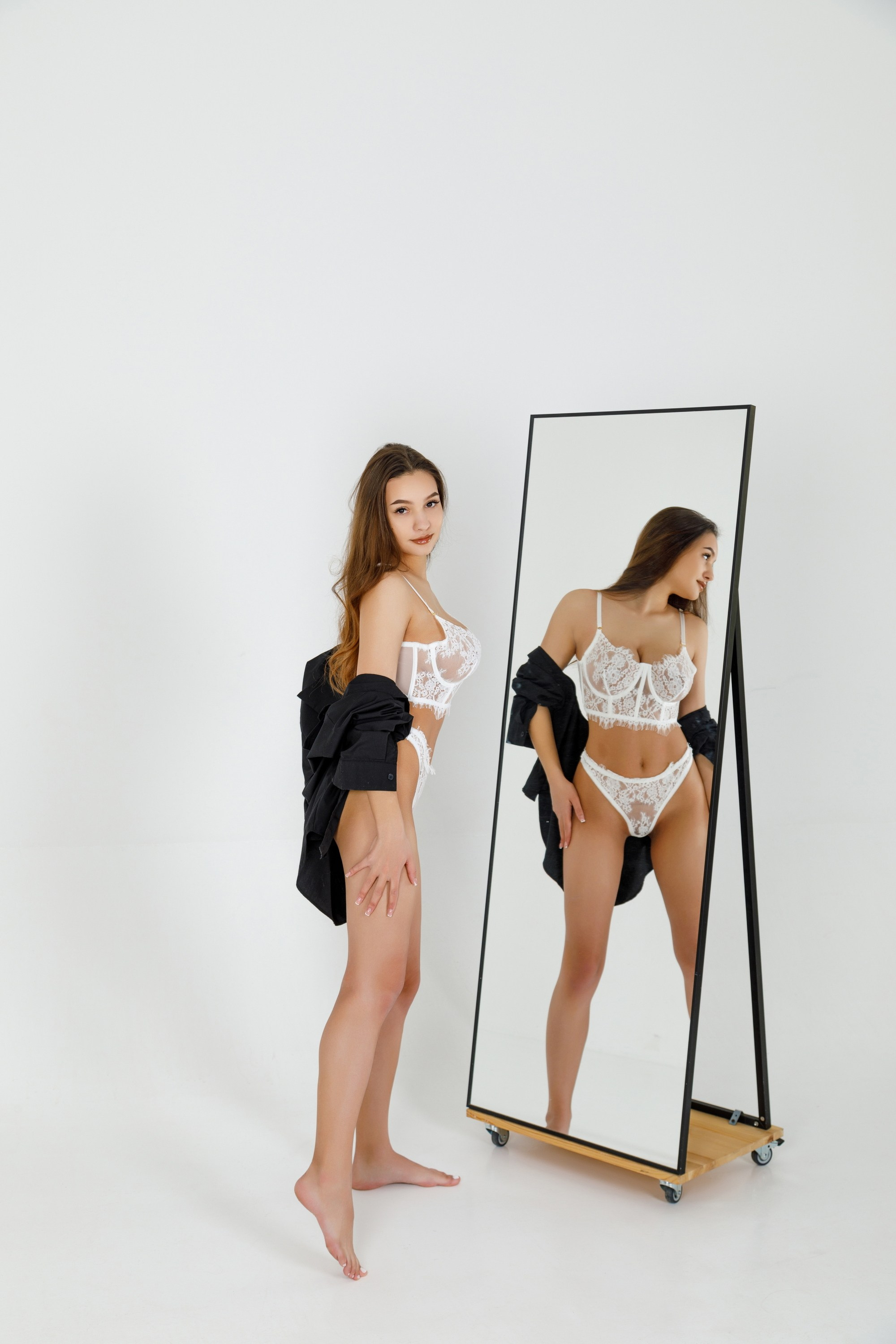 Ню будуарная фотосессия. Фотограф видеограф Иркутск фото видео студия Алексея Марамзина