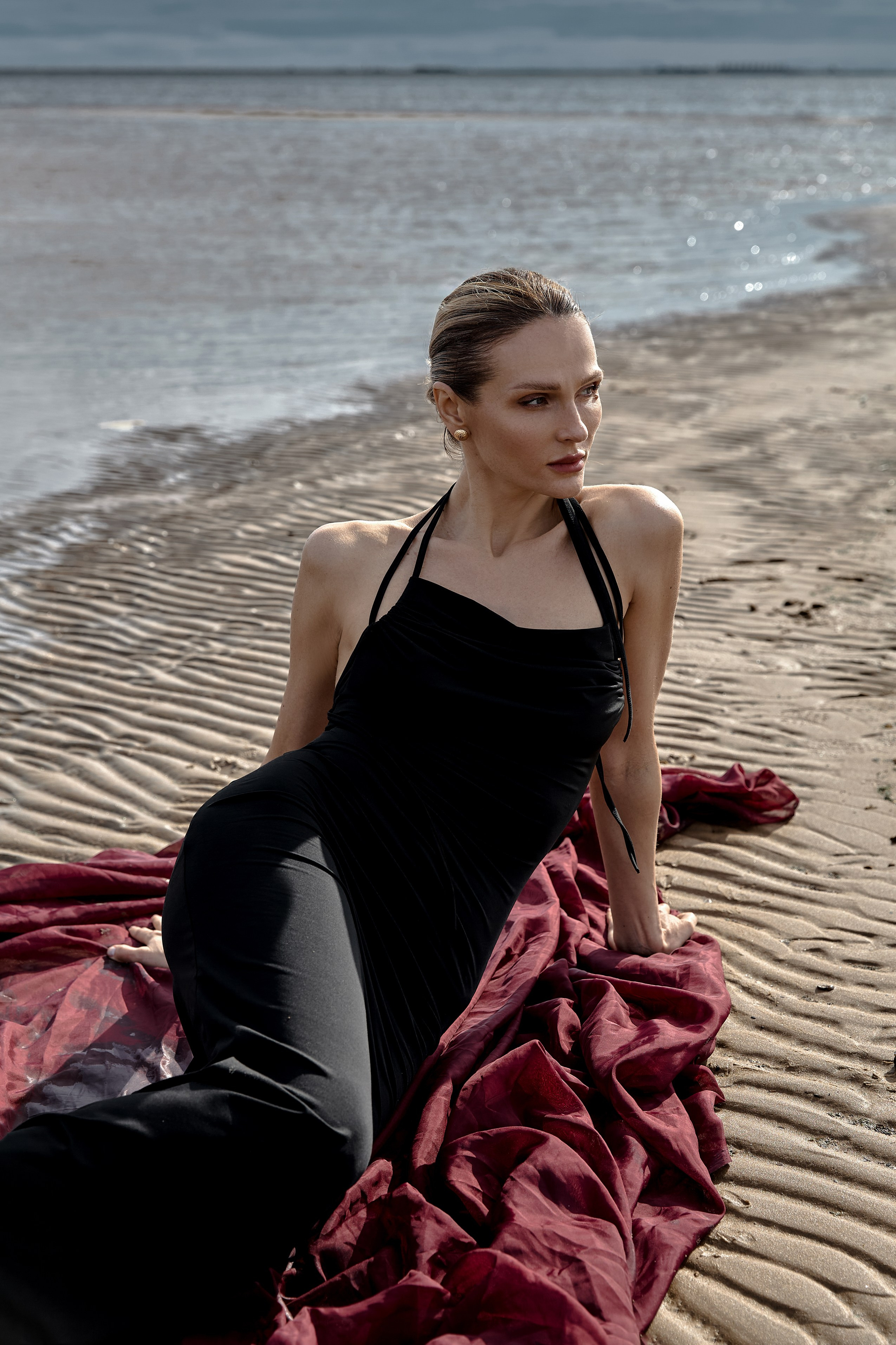 Фотосессия на пляже летом. Рекламный фотограф Санкт-Петербург Катерина Мишкель