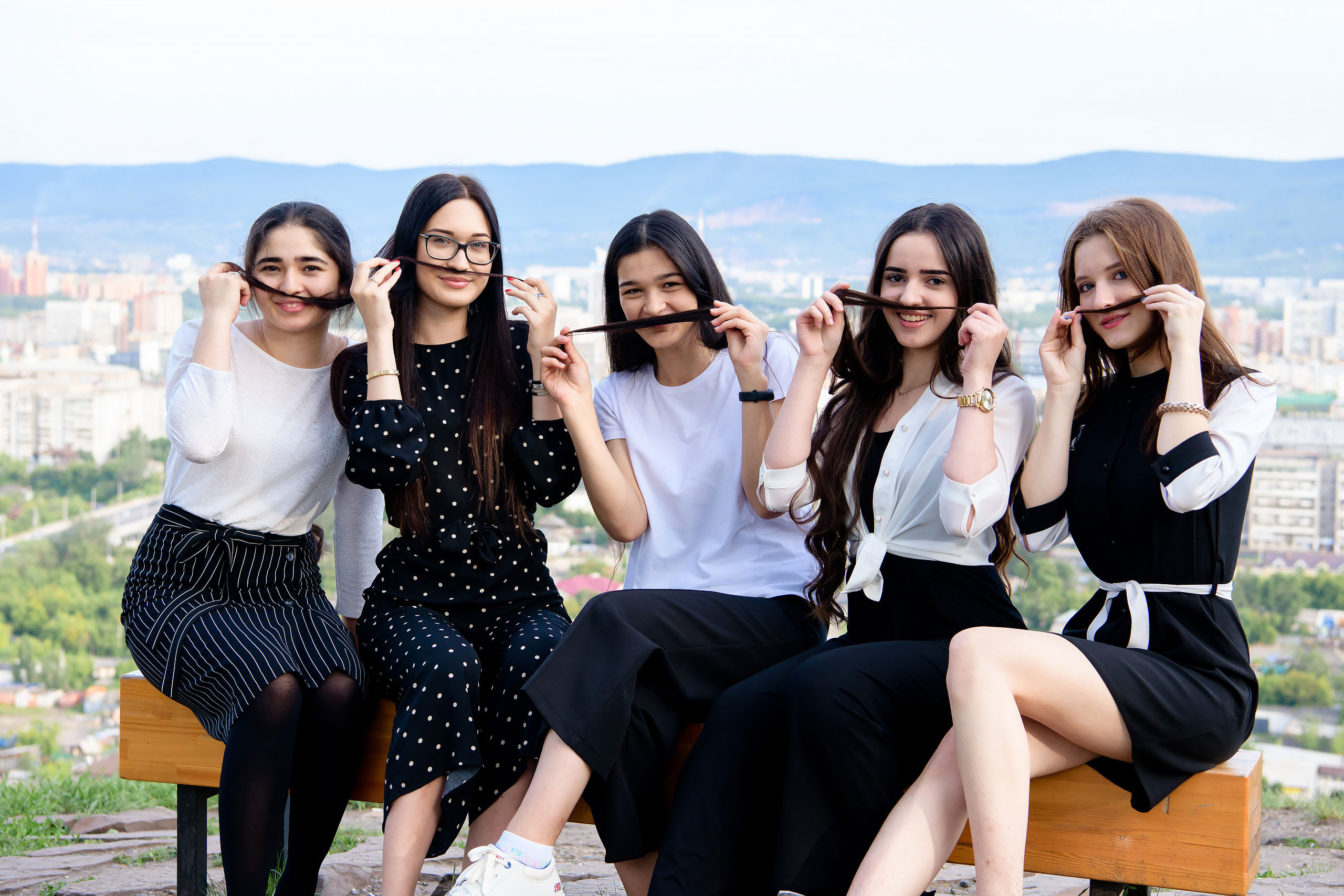 Фотоальбомы для старшеклассников 9-11 класс. Профессиональный фотограф в г. Красноярске Татьяна Арлакова