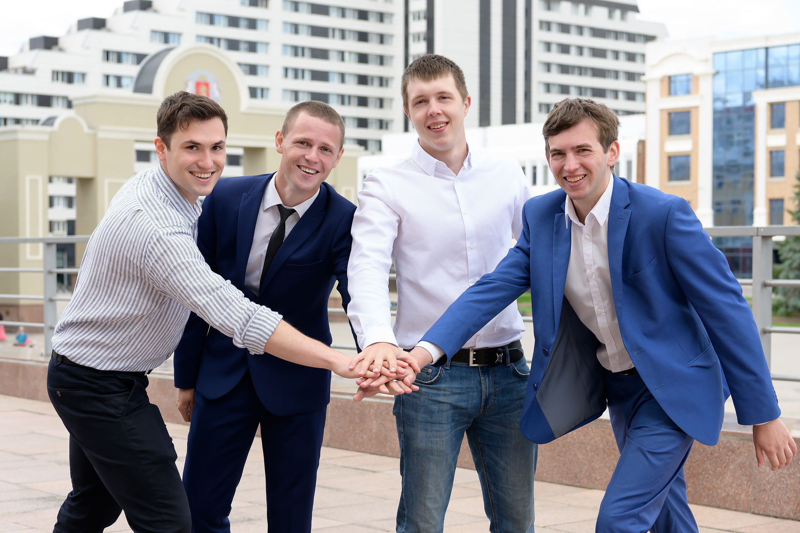 Фотоальбомы для старшеклассников 9-11 класс. Профессиональный фотограф в г. Красноярске Татьяна Арлакова