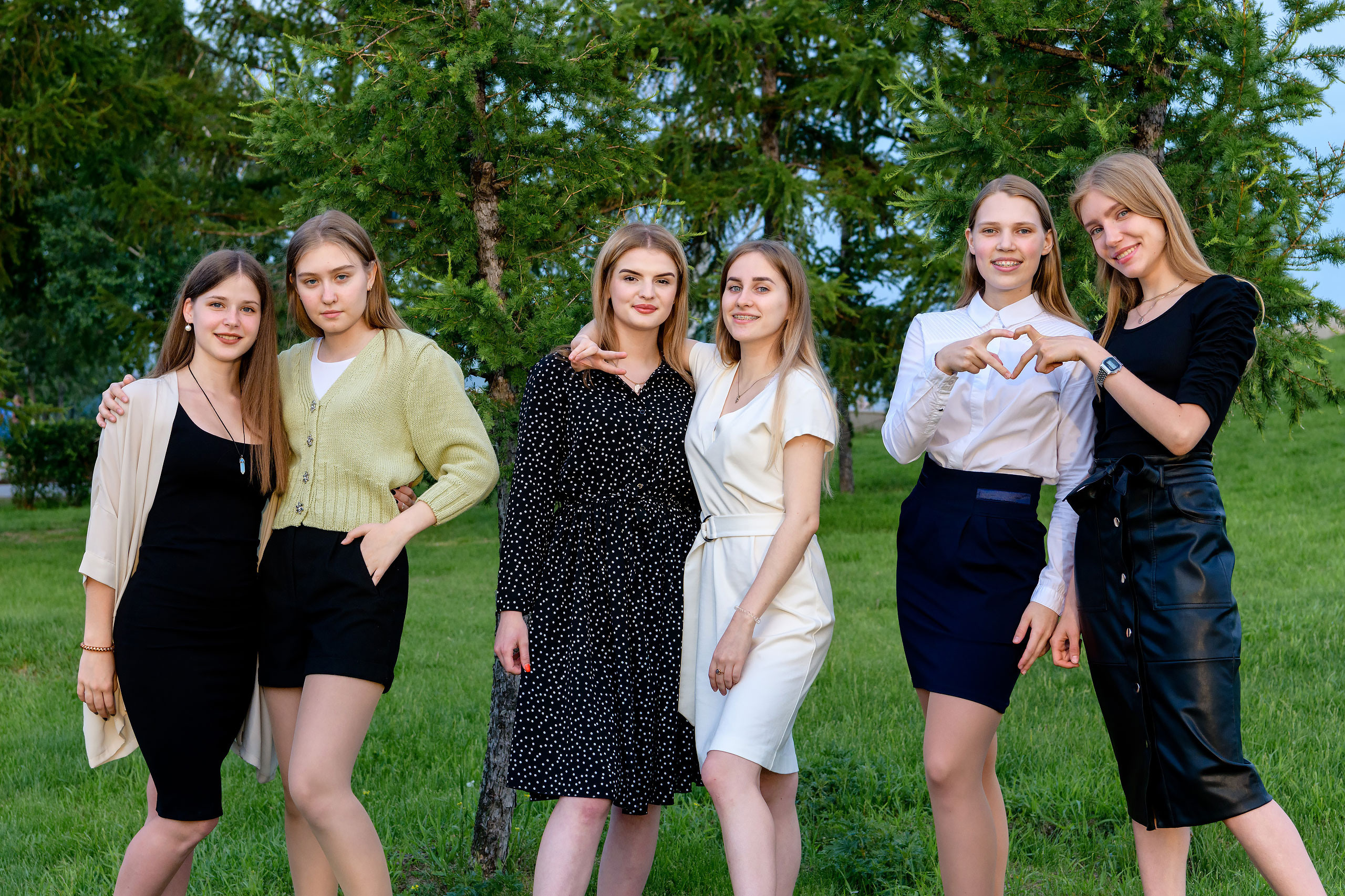 Фотоальбомы для старшеклассников 9-11 класс. Профессиональный фотограф в г. Красноярске Татьяна Арлакова