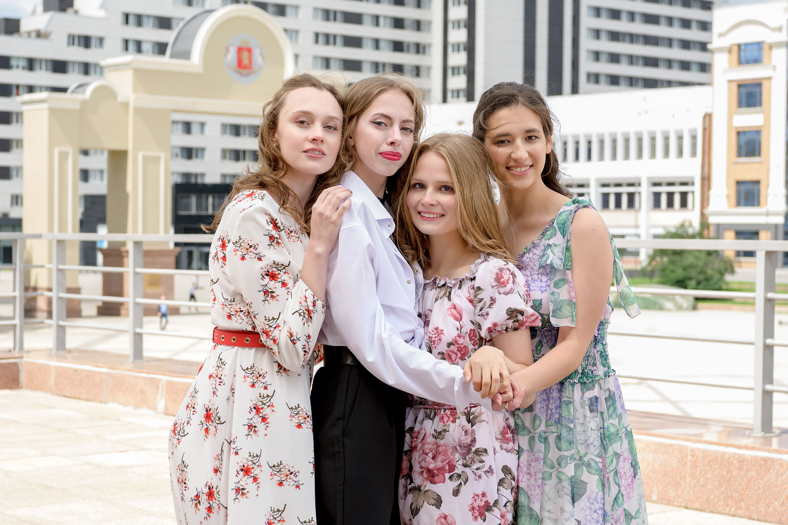 Фотоальбомы для старшеклассников 9-11 класс. Профессиональный фотограф в г. Красноярске Татьяна Арлакова