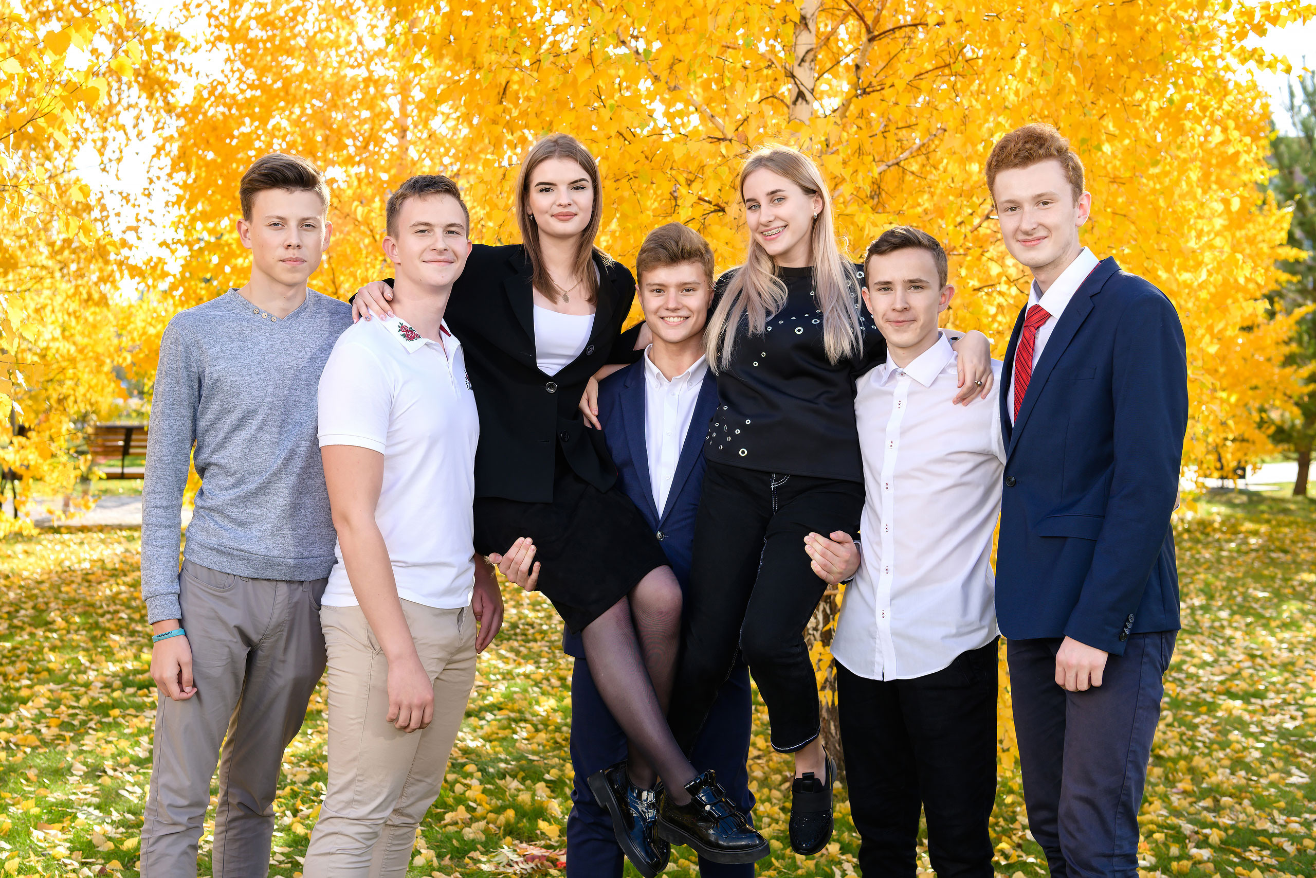 Фотоальбомы для старшеклассников 9-11 класс. Профессиональный фотограф в г. Красноярске Татьяна Арлакова