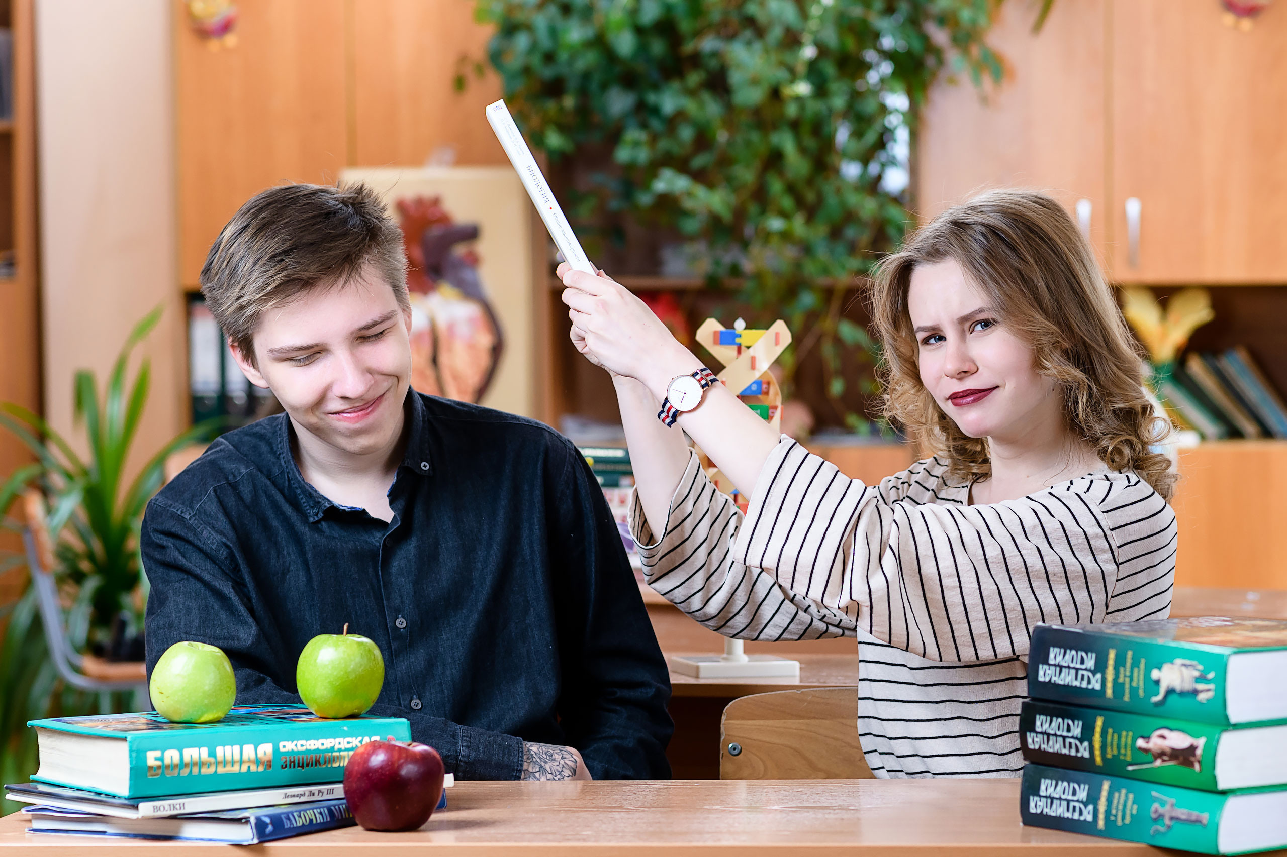 Фотоальбомы для старшеклассников 9-11 класс. Профессиональный фотограф в г. Красноярске Татьяна Арлакова