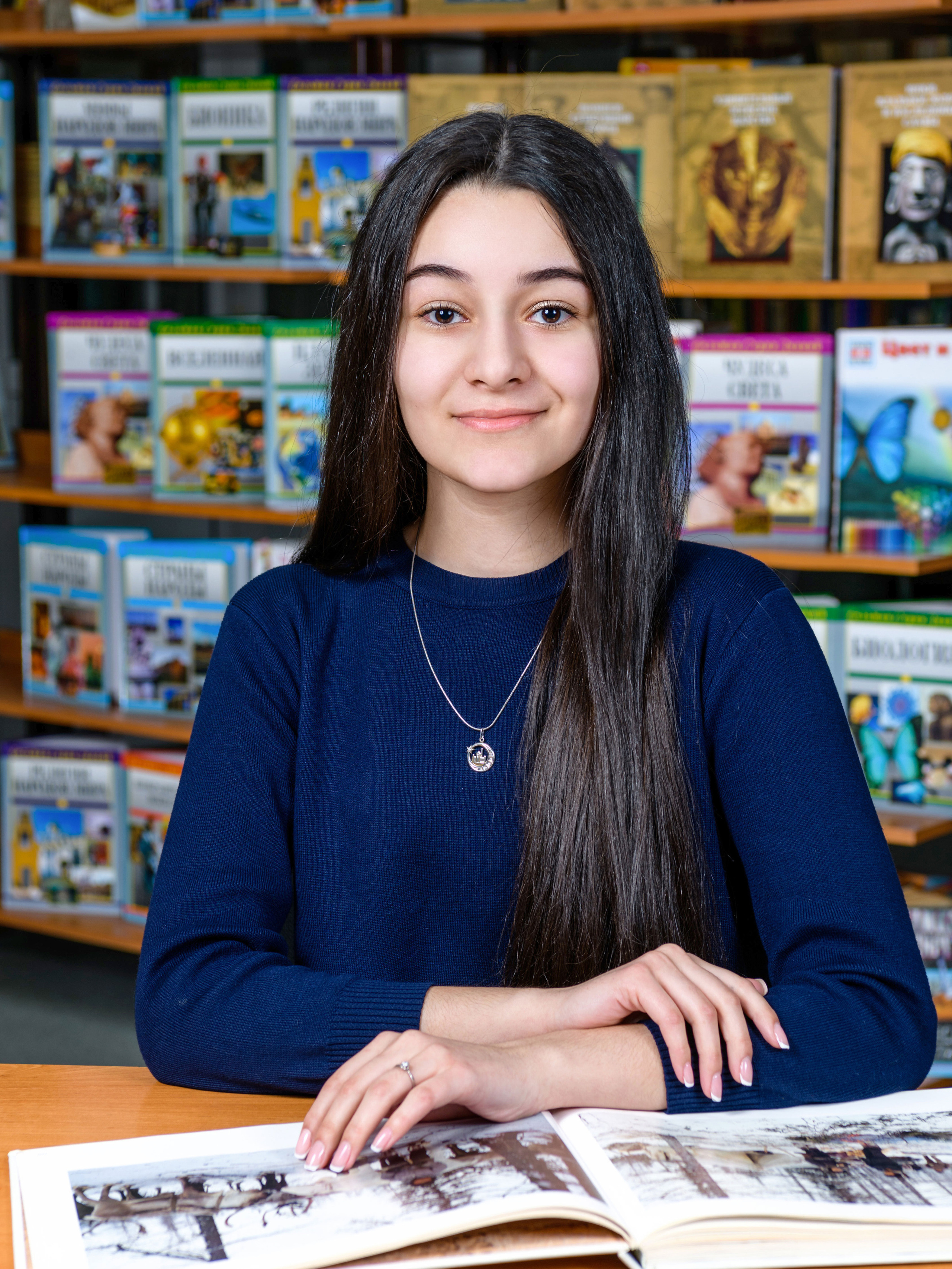 Фотоальбомы для старшеклассников 9-11 класс. Профессиональный фотограф в г. Красноярске Татьяна Арлакова