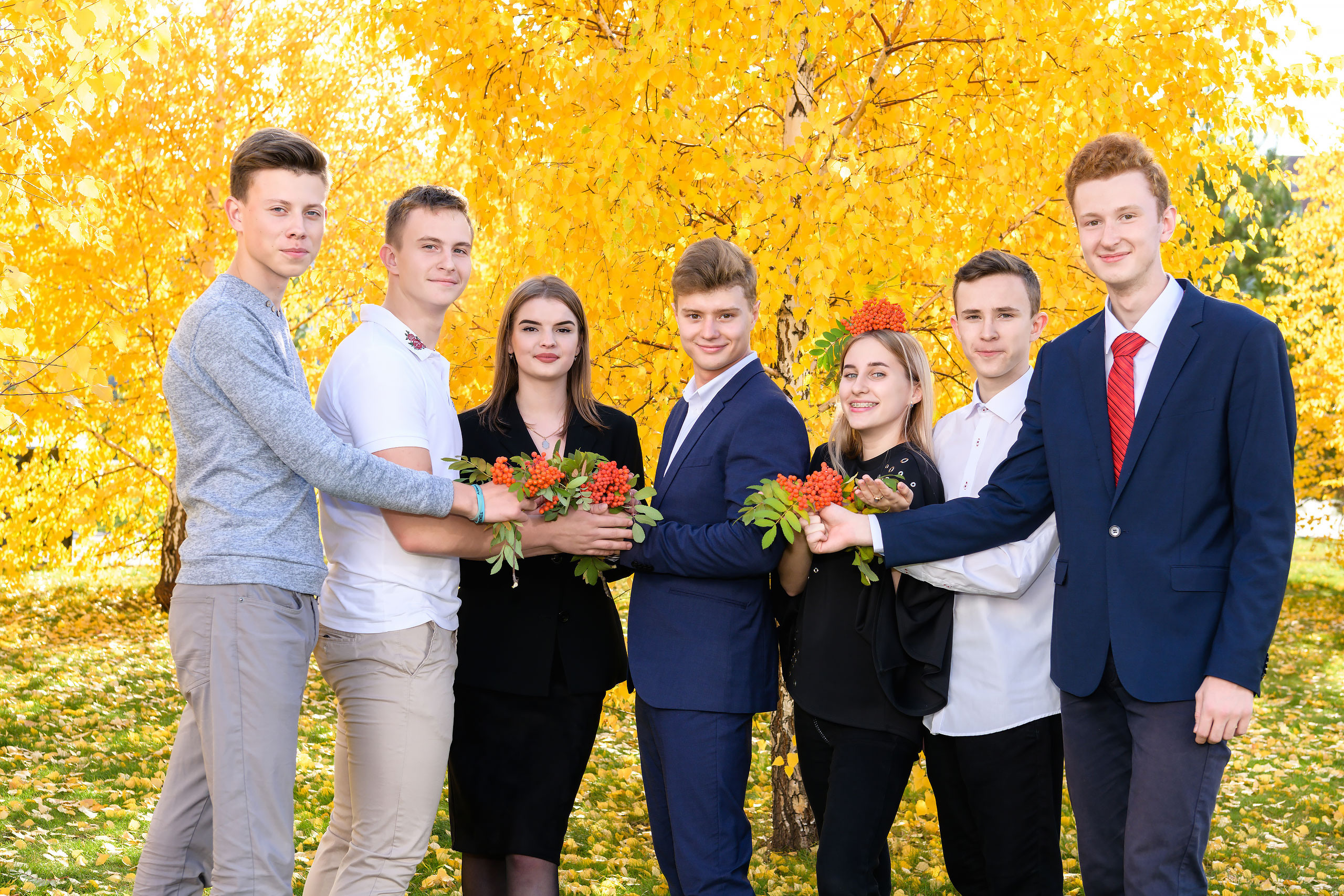 Фотоальбомы для старшеклассников 9-11 класс. Профессиональный фотограф в г. Красноярске Татьяна Арлакова