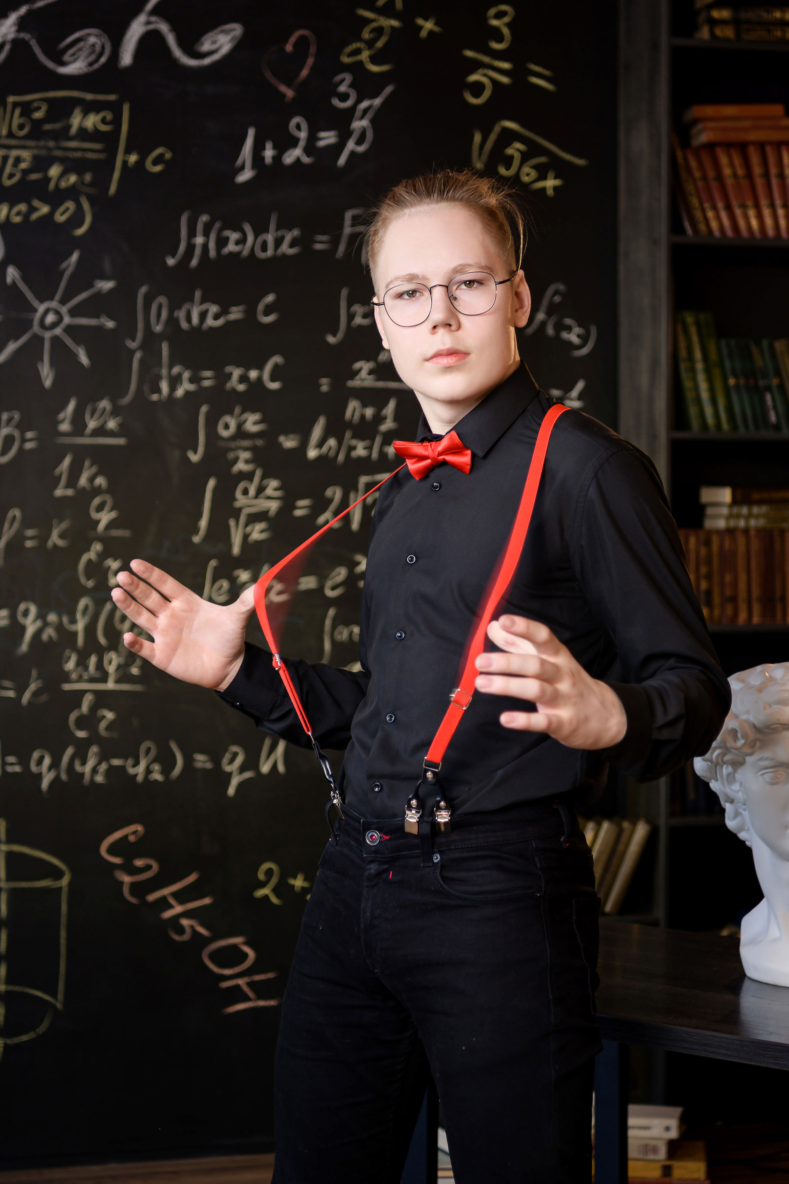 Фотоальбомы для старшеклассников 9-11 класс. Профессиональный фотограф в г. Красноярске Татьяна Арлакова