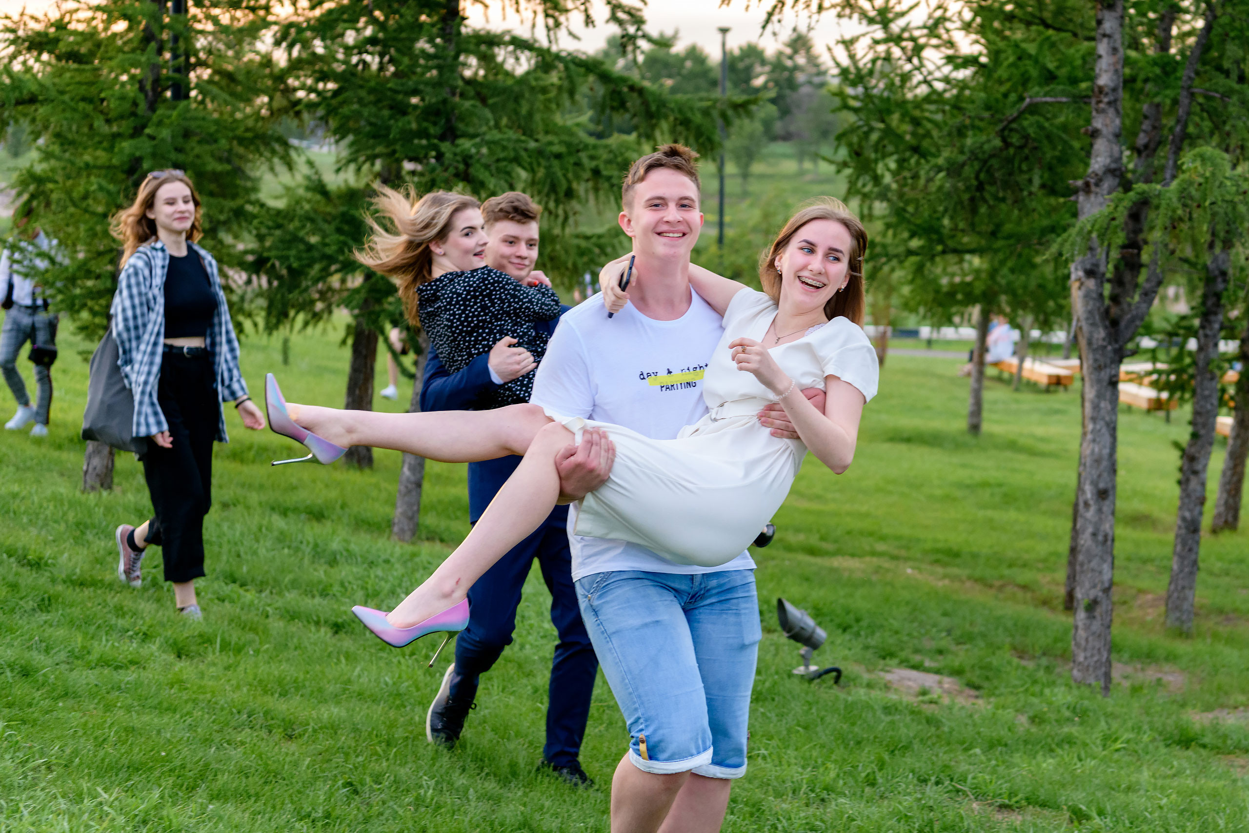 Фотоальбомы для старшеклассников 9-11 класс. Профессиональный фотограф в г. Красноярске Татьяна Арлакова