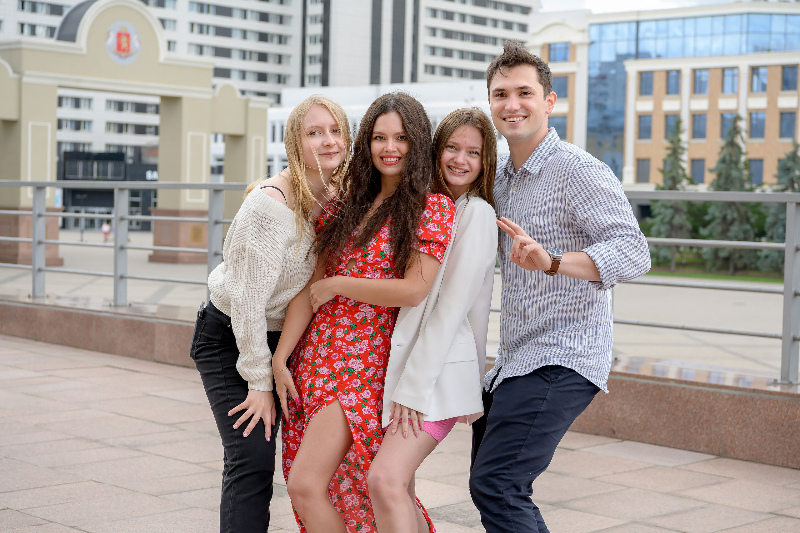 Фотоальбомы для старшеклассников 9-11 класс. Профессиональный фотограф в г. Красноярске Татьяна Арлакова