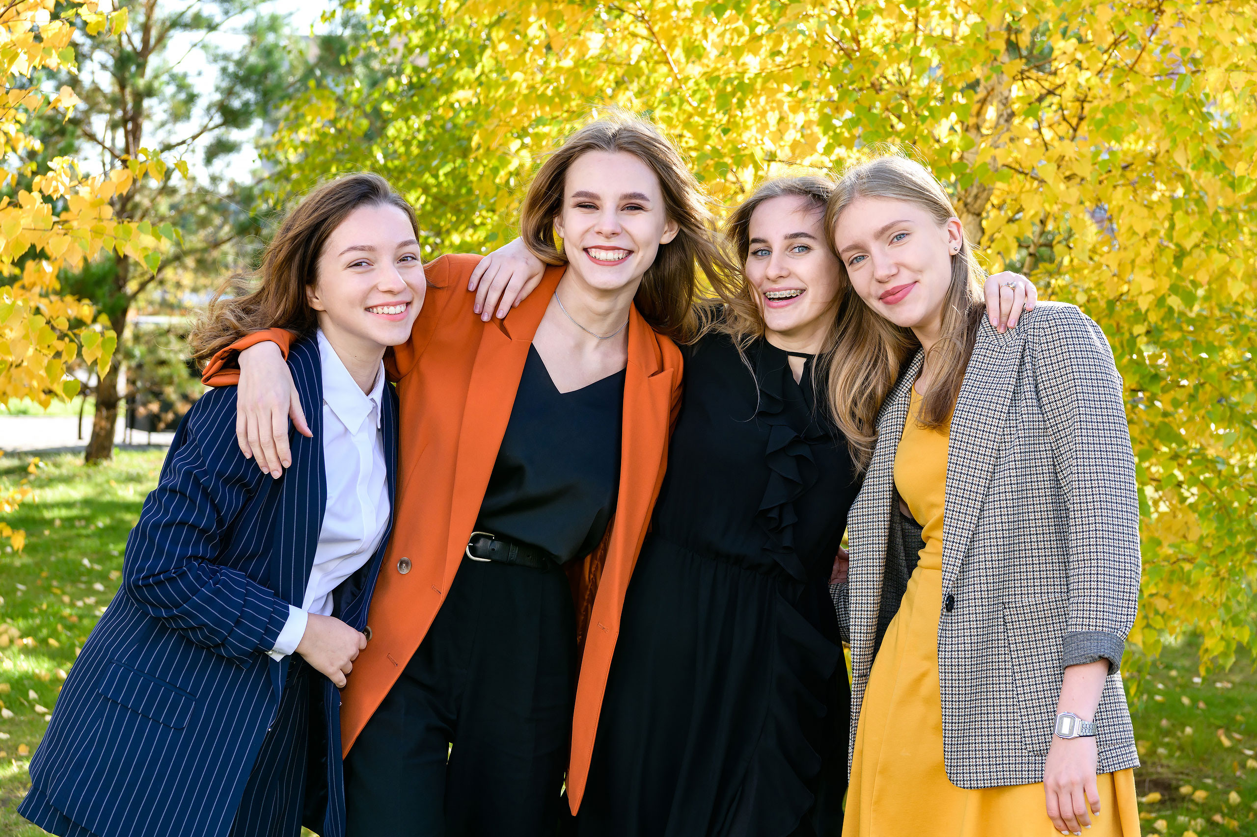 Фотоальбомы для старшеклассников 9-11 класс. Профессиональный фотограф в г. Красноярске Татьяна Арлакова