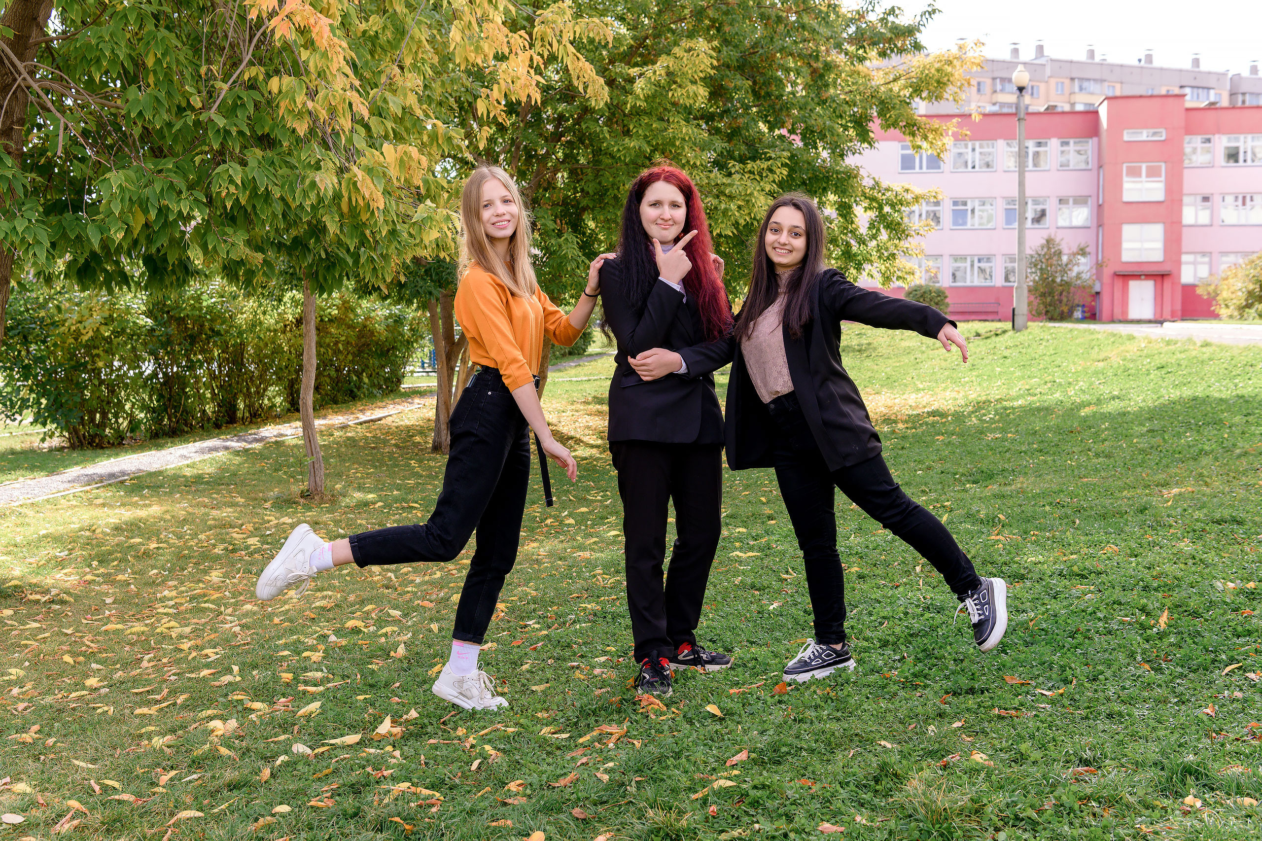 Фотоальбомы для старшеклассников 9-11 класс. Профессиональный фотограф в г. Красноярске Татьяна Арлакова