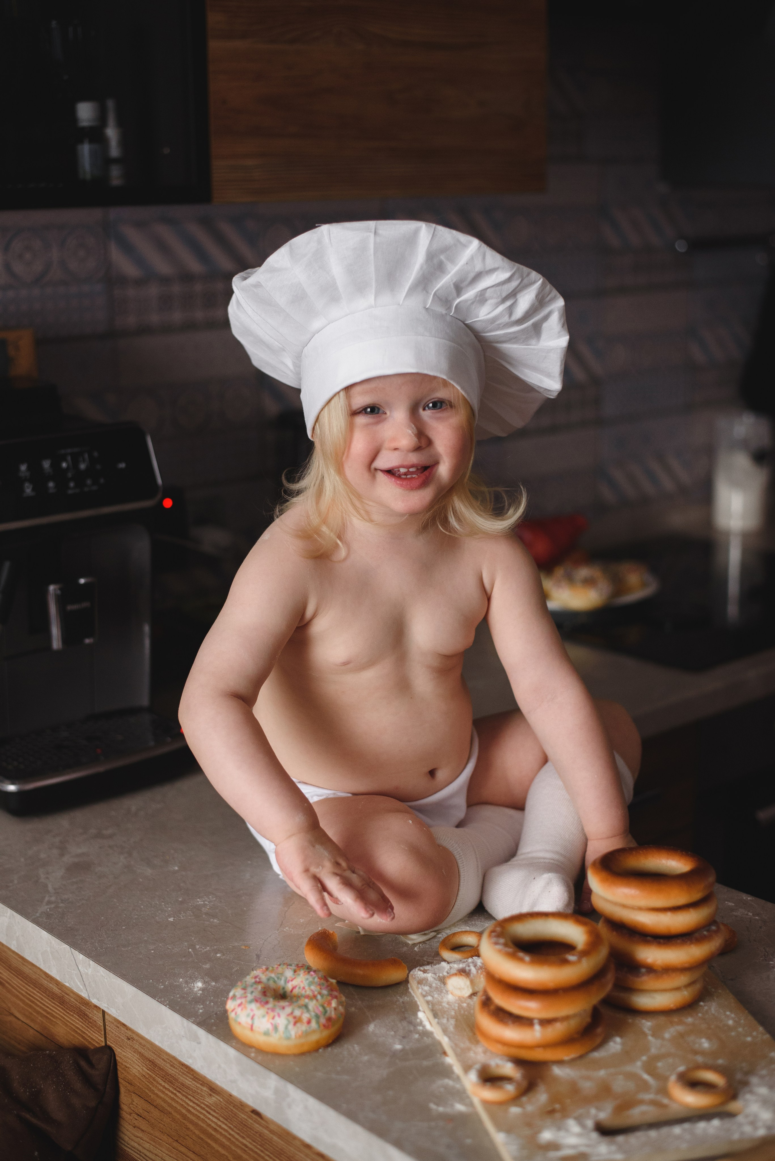 Home photo shoots in Montenegro. Photographer of newborns and children up to a year in Montenegro