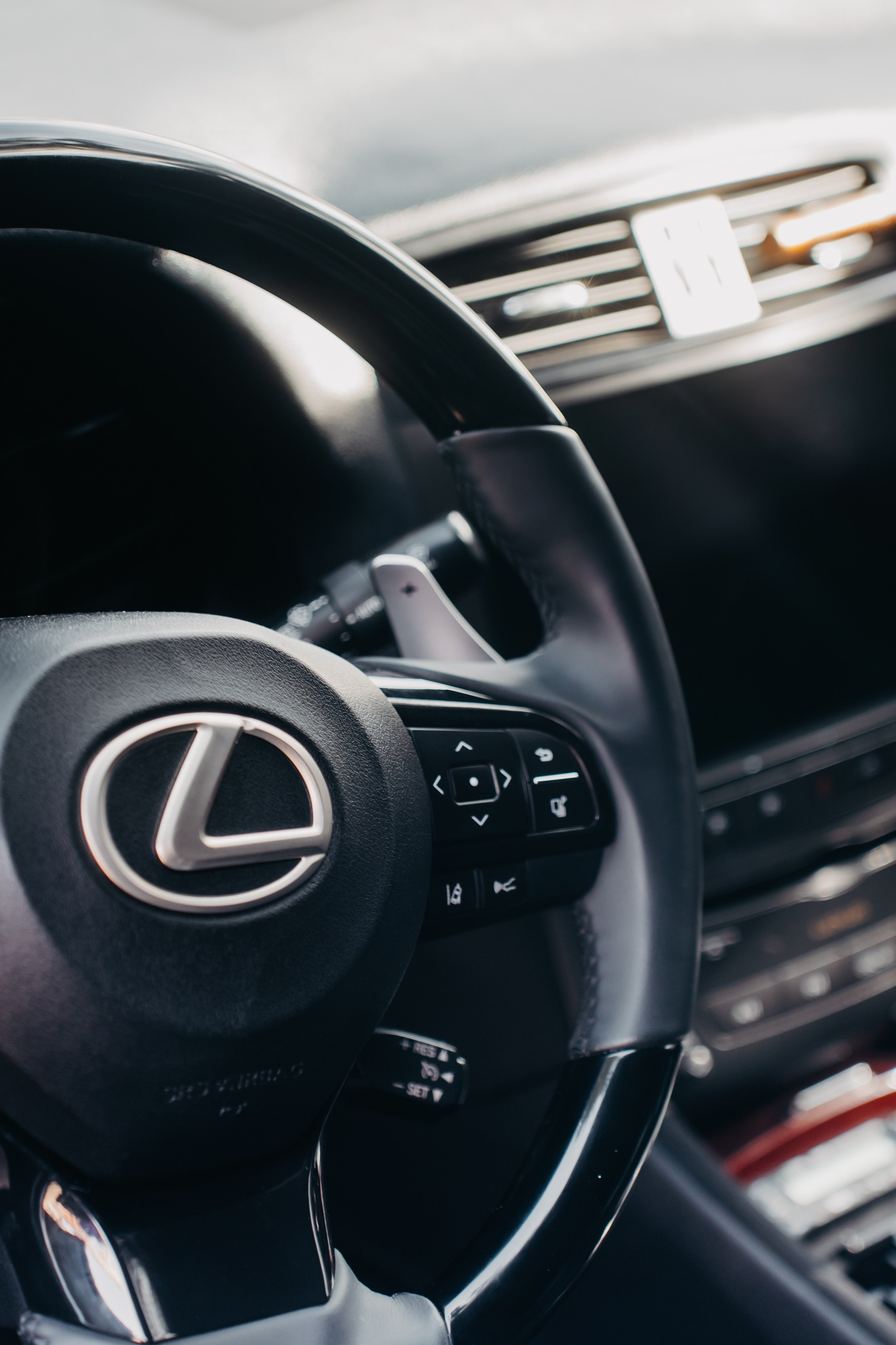 Lexus IS 250. Фотограф, видеограф и пилот дрона на Байкале