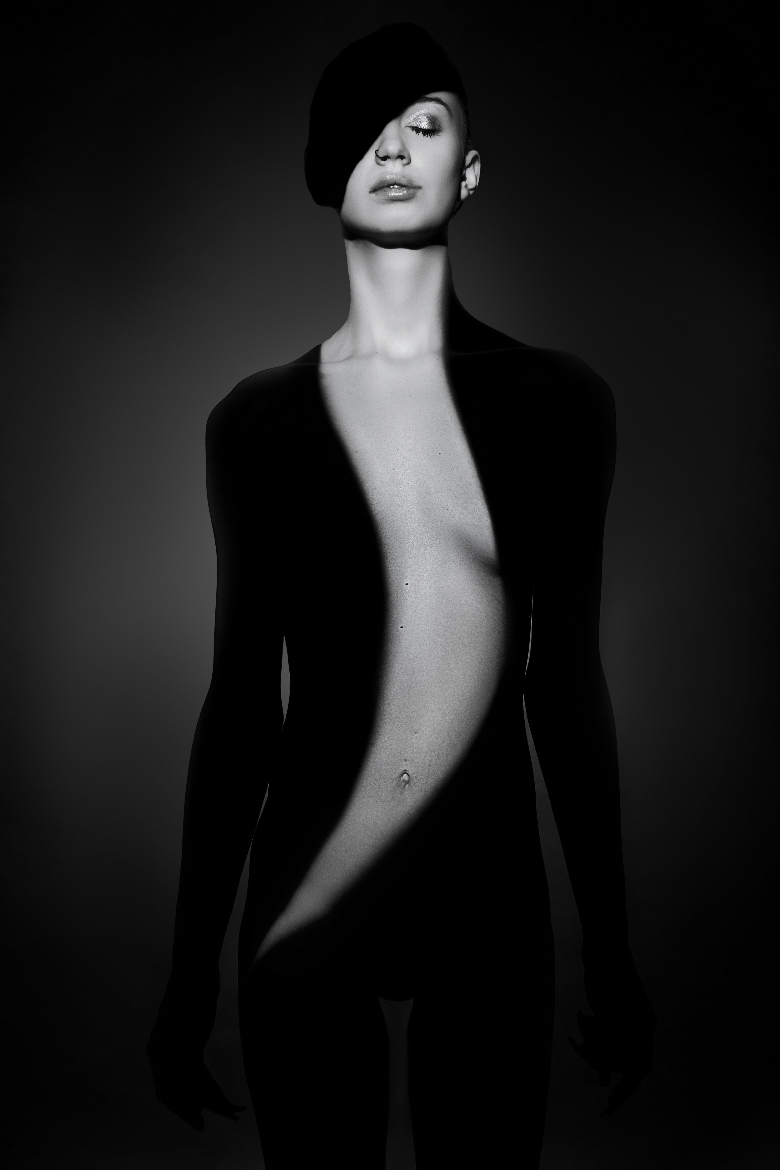 Оффлайн курс в студии RoRo по творческой съёмке. Фотограф Яковлев Роман — Красноярск