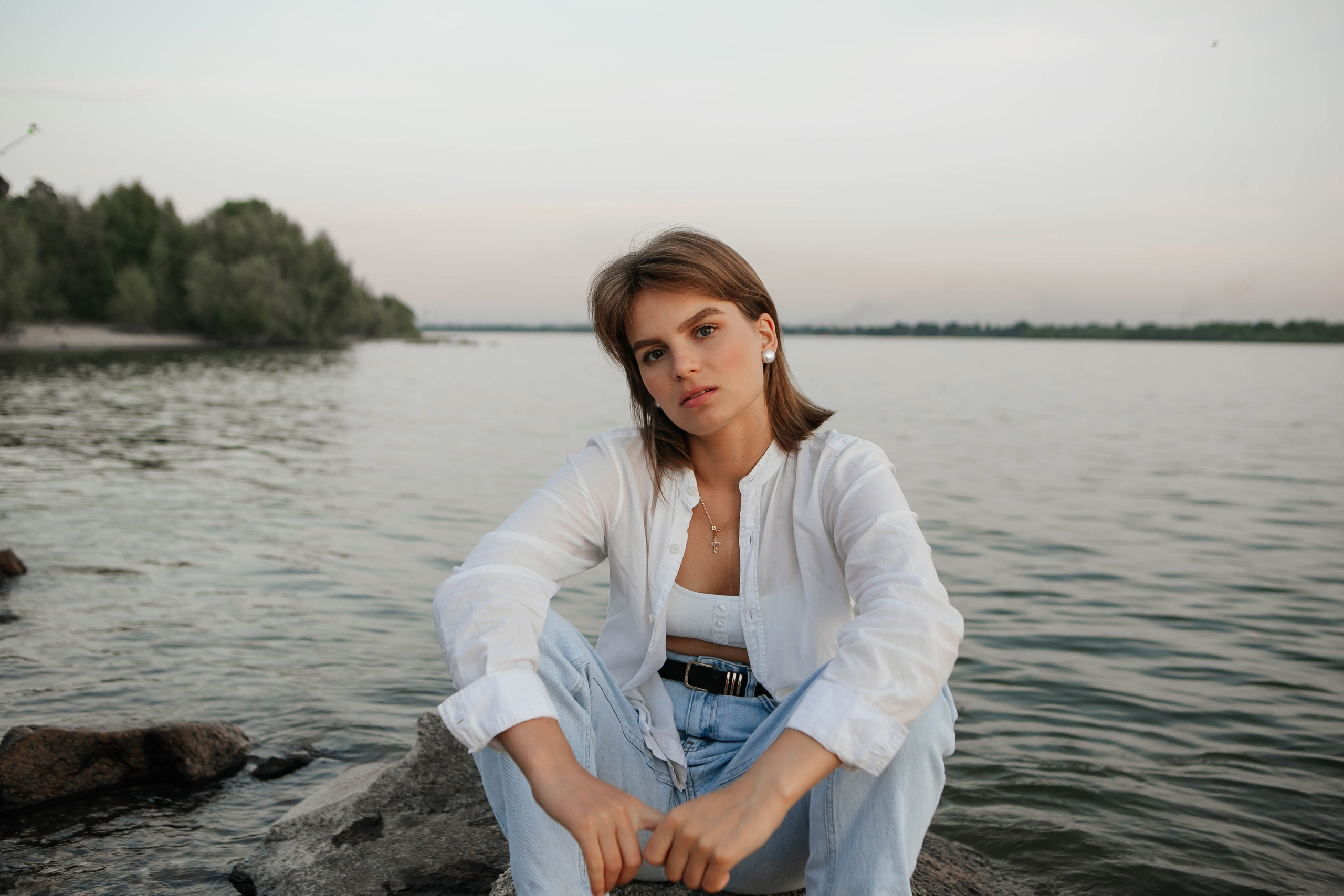 Анастасия у реки. Фотограф Санкт-Петербург Раднаева Юлия