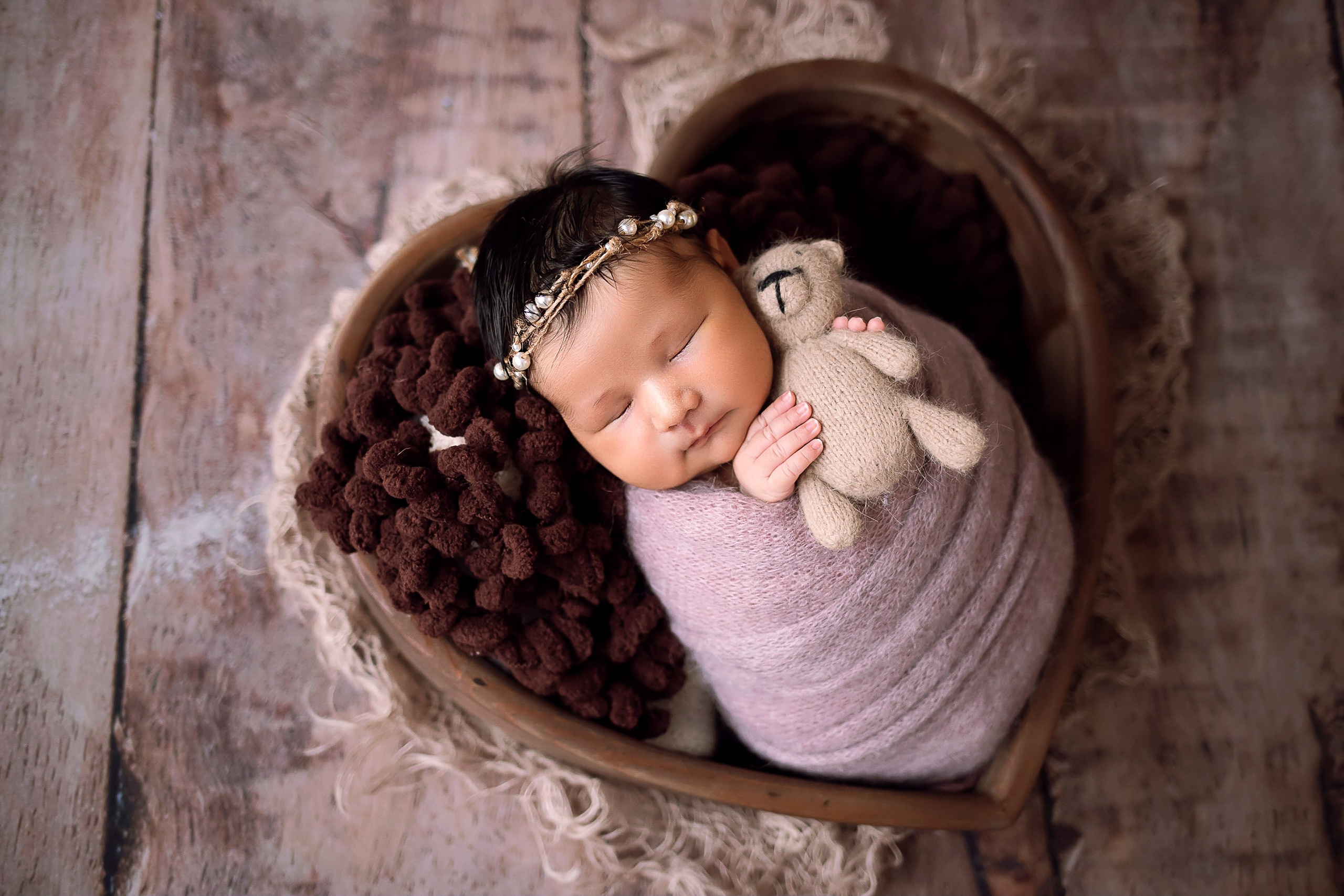 Фотосессия новорожденного. Фотограф новорожденных в Новосибирске