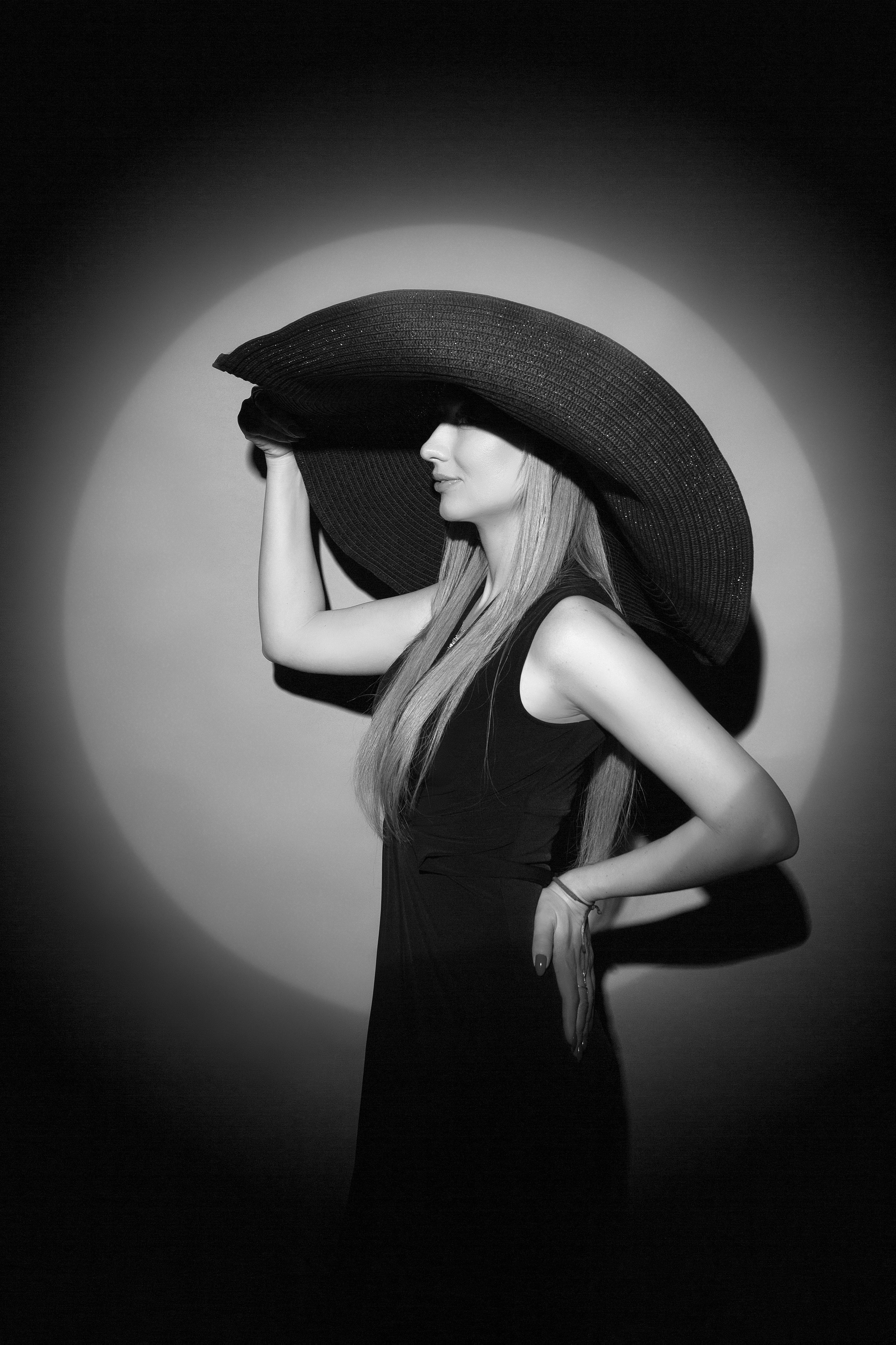 Девушка в шляпе. Фотограф Мария Кольцова